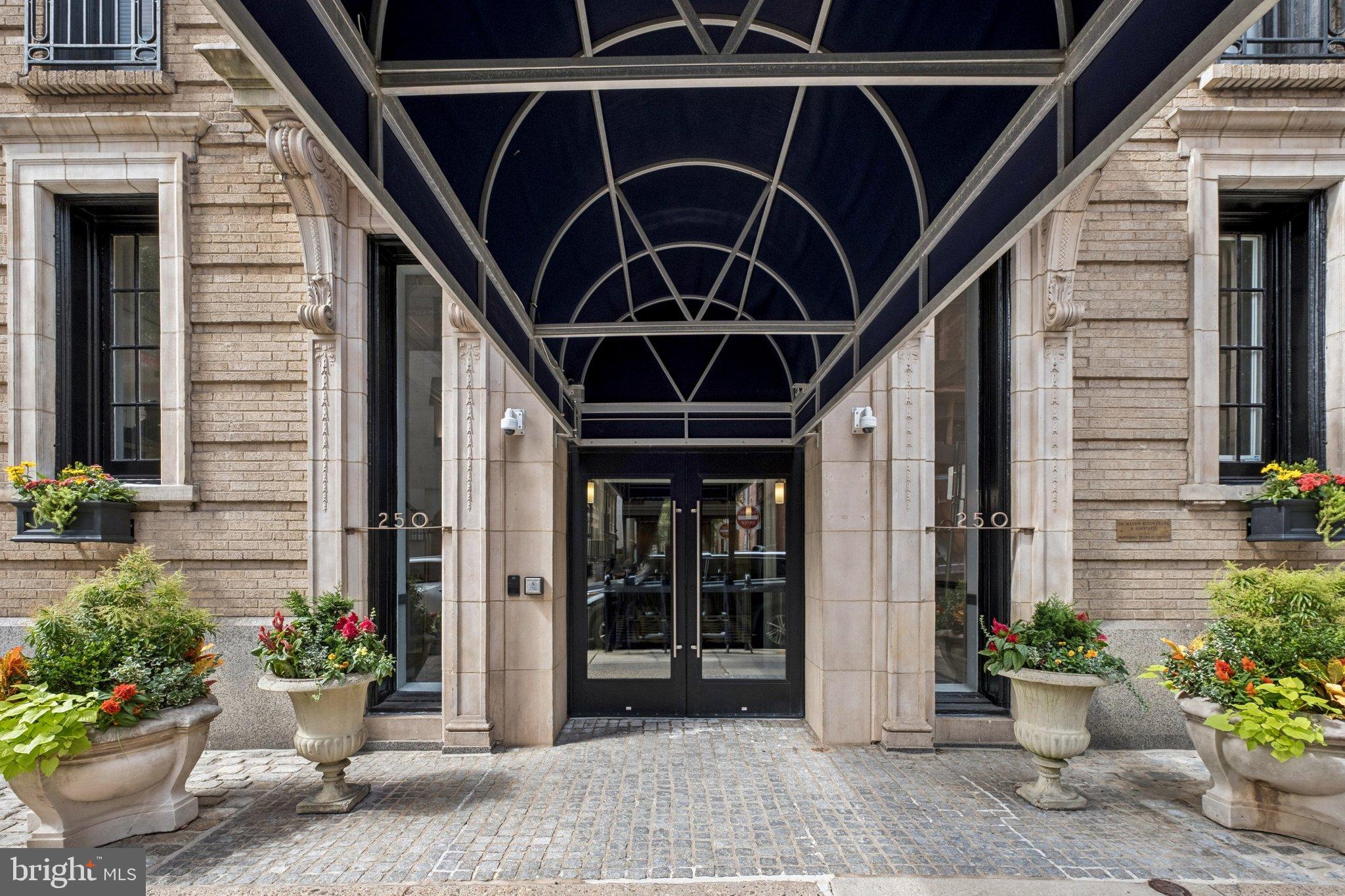 RITTENHOUSE SQUARE - Residential