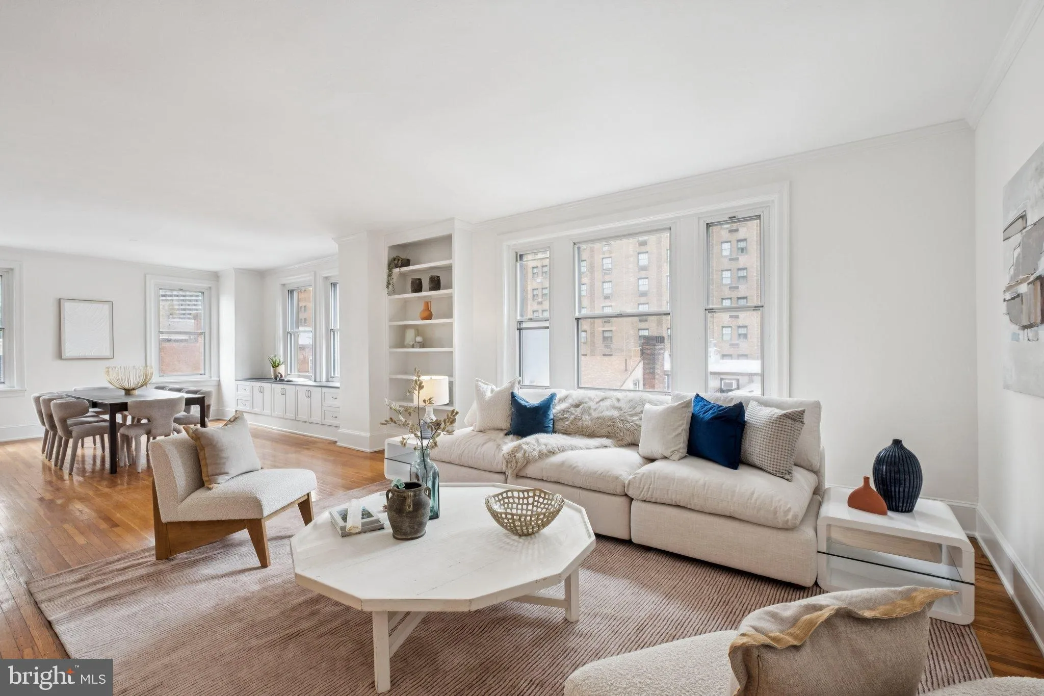 Philadelphia, Pennsylvania 19103, United States, 2 Bedrooms Bedrooms, ,2 BathroomsBathrooms,Residential,Active,216007