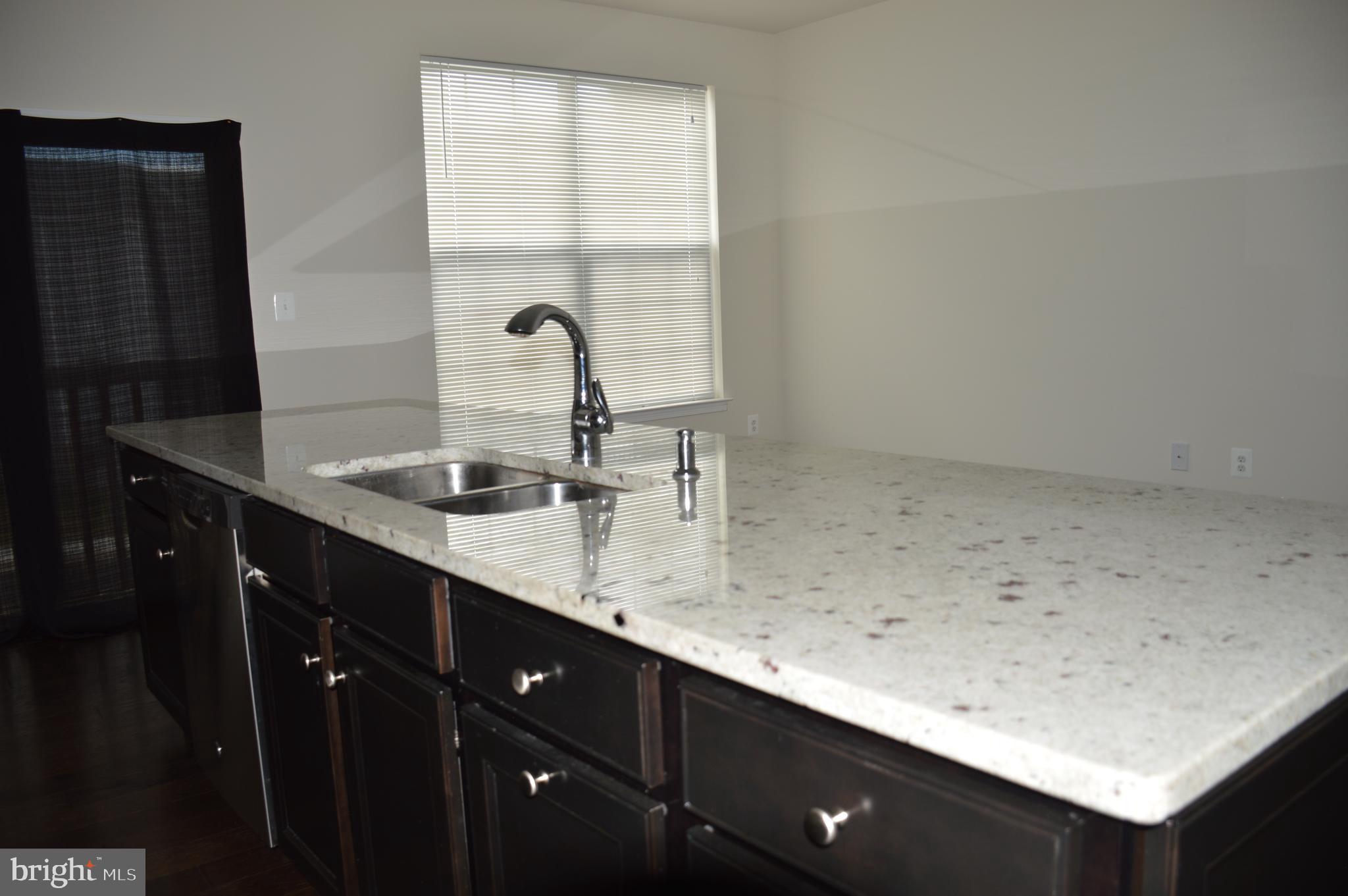 DOMINION CROSSING - Residential Lease