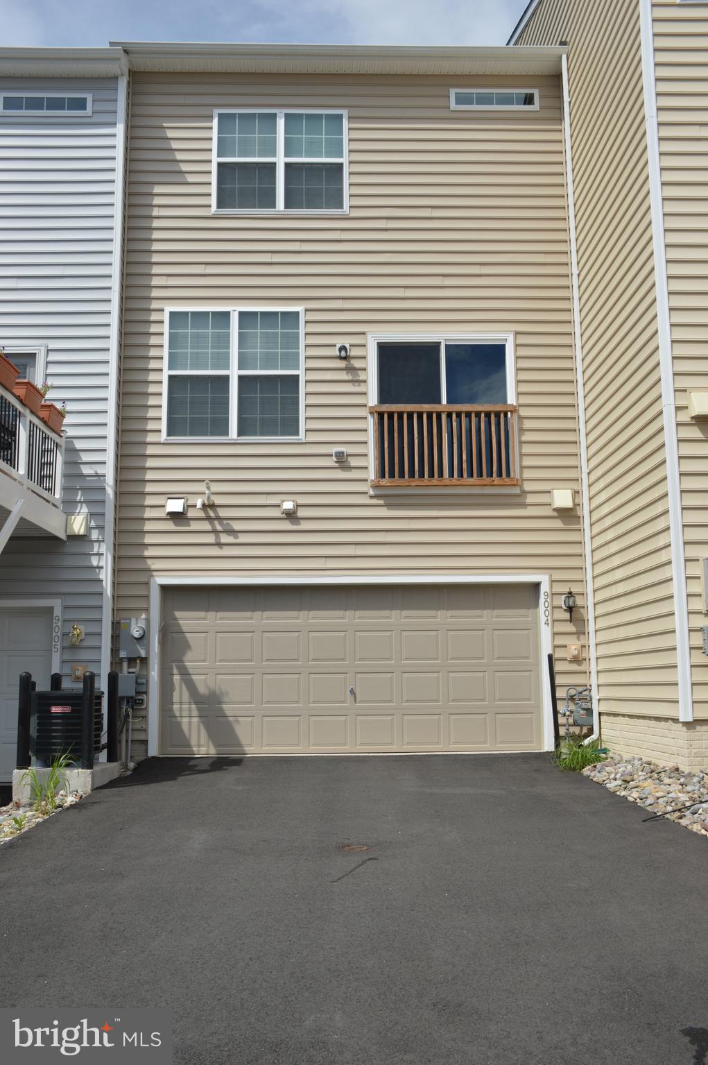 DOMINION CROSSING - Residential Lease