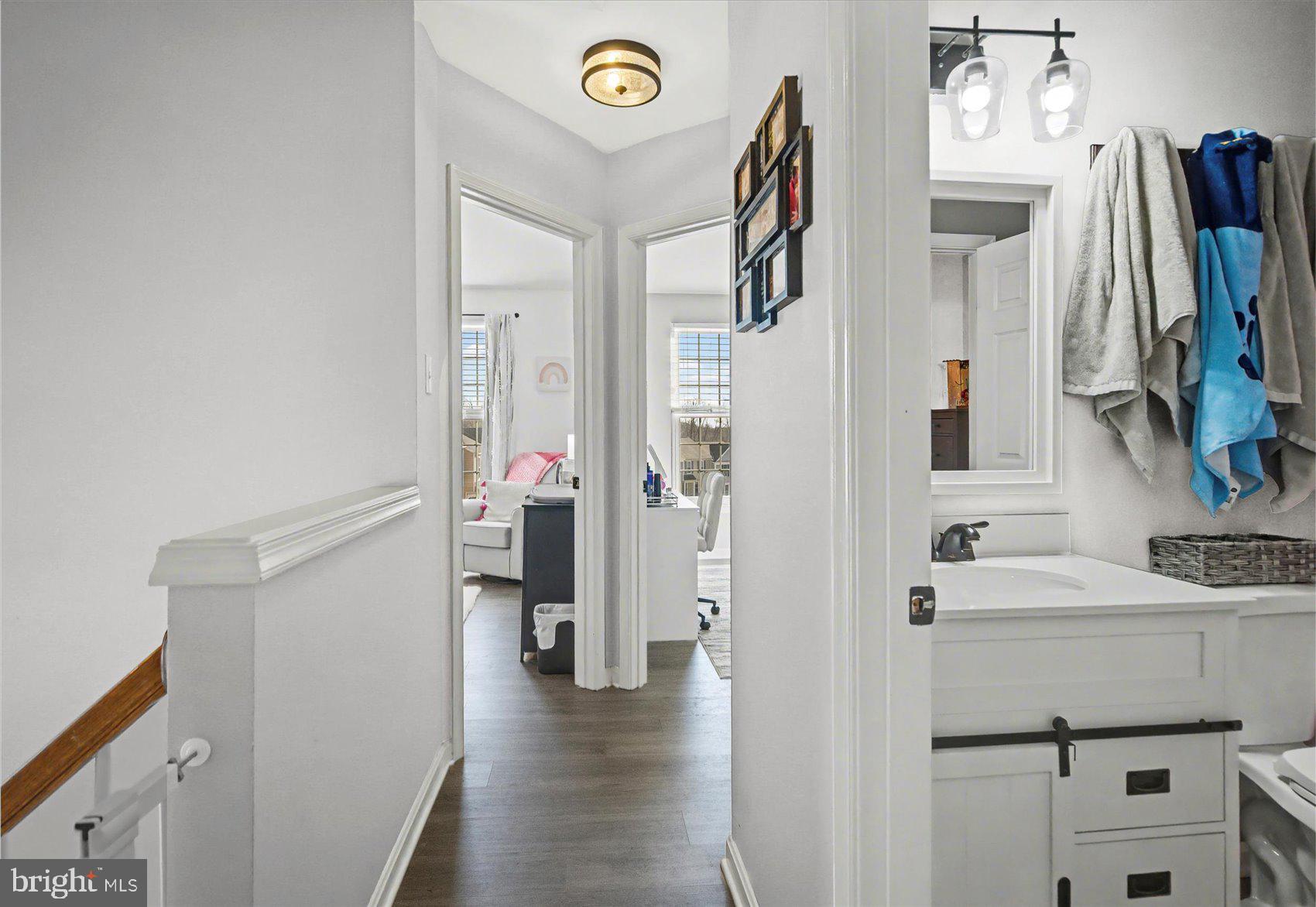 VILLAGE OF THOMAS RUN - Residential