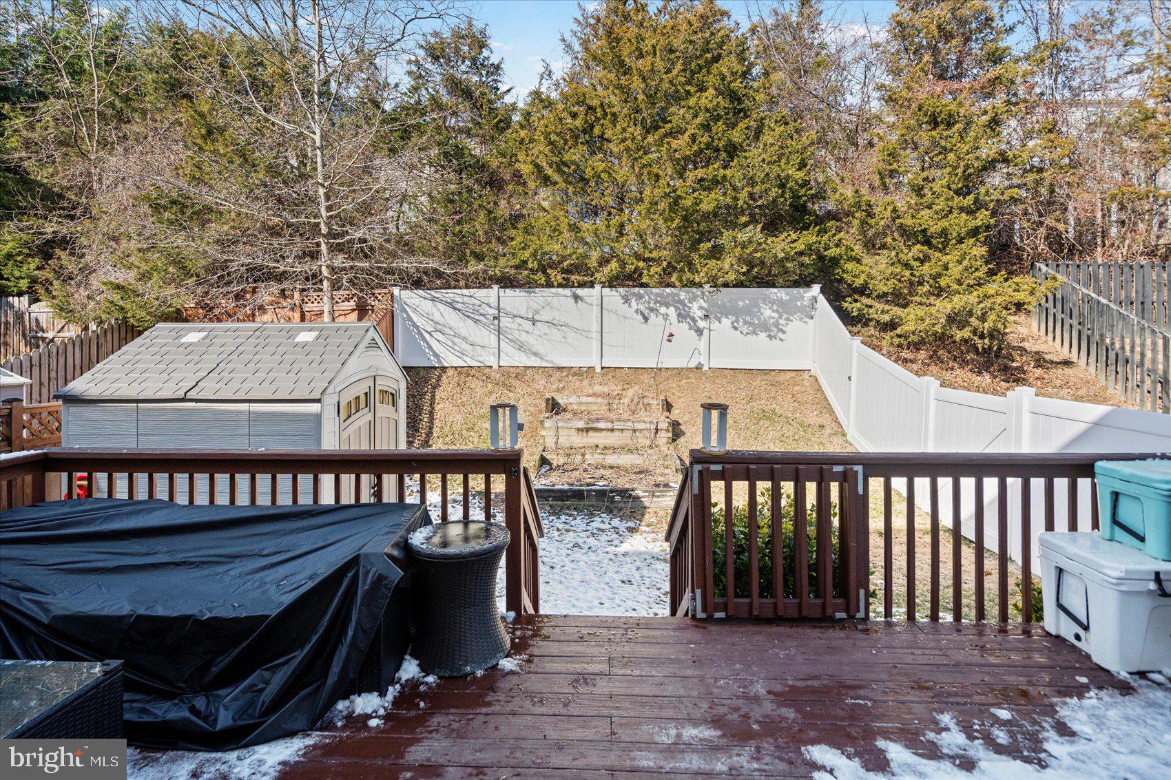 VILLAGE OF THOMAS RUN - Residential