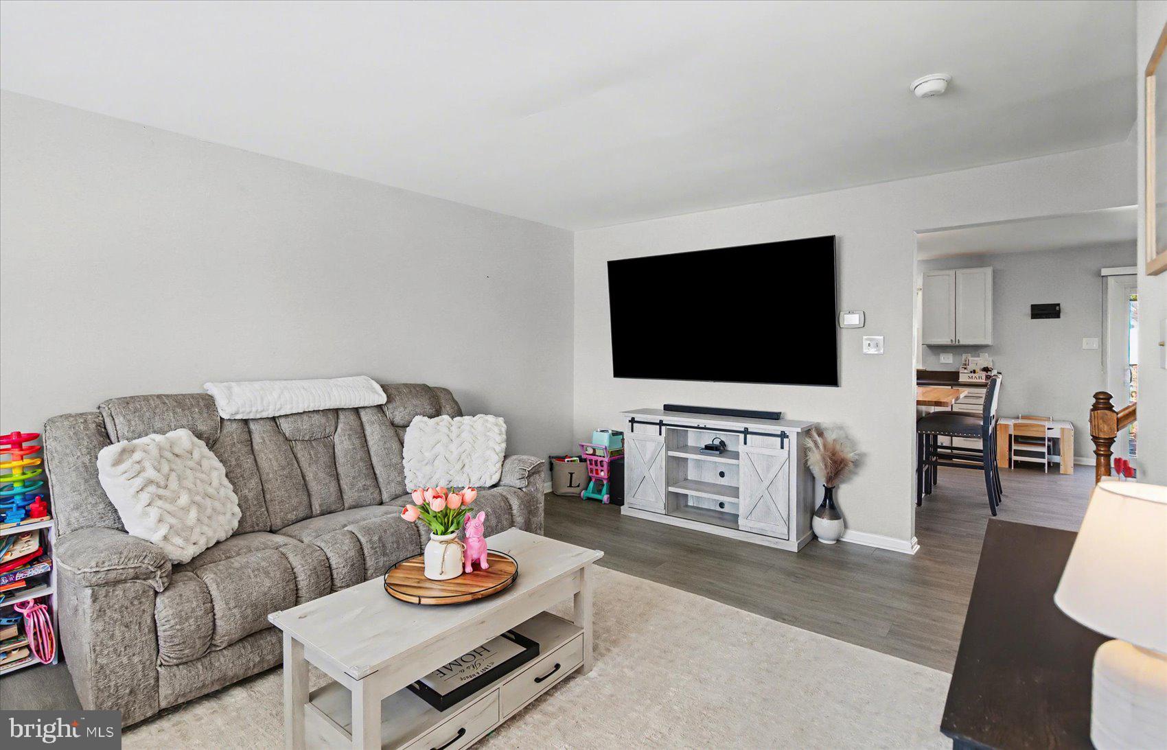 VILLAGE OF THOMAS RUN - Residential