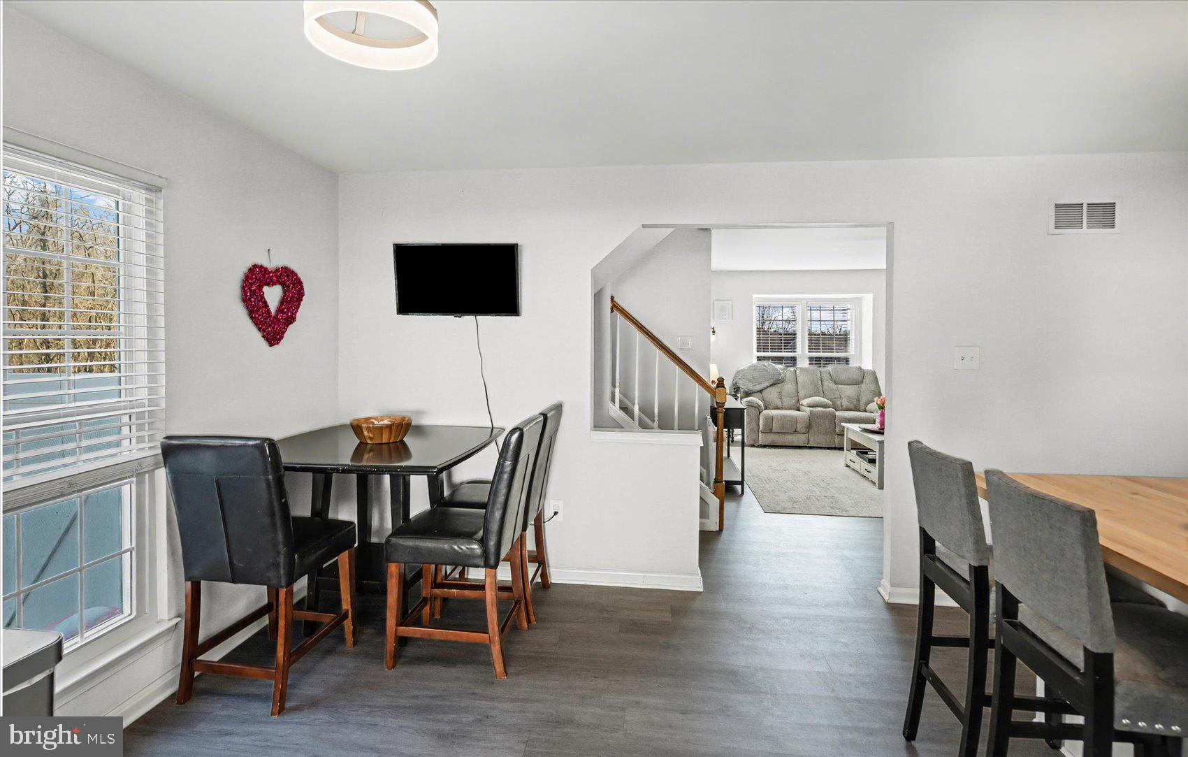 VILLAGE OF THOMAS RUN - Residential