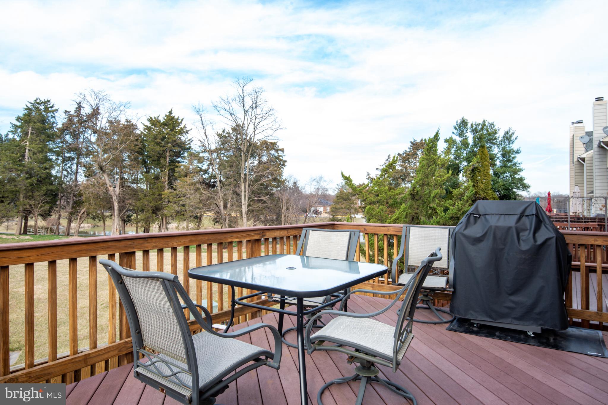 ASHBURN FARM - Residential