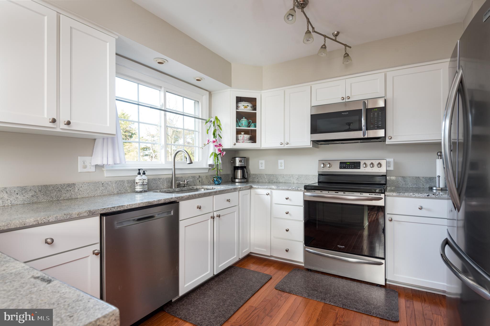 ASHBURN FARM - Residential