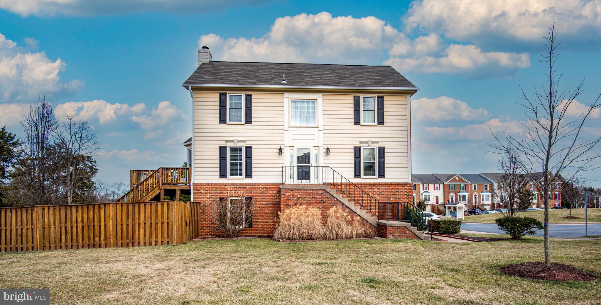 ASHBURN FARM - Residential