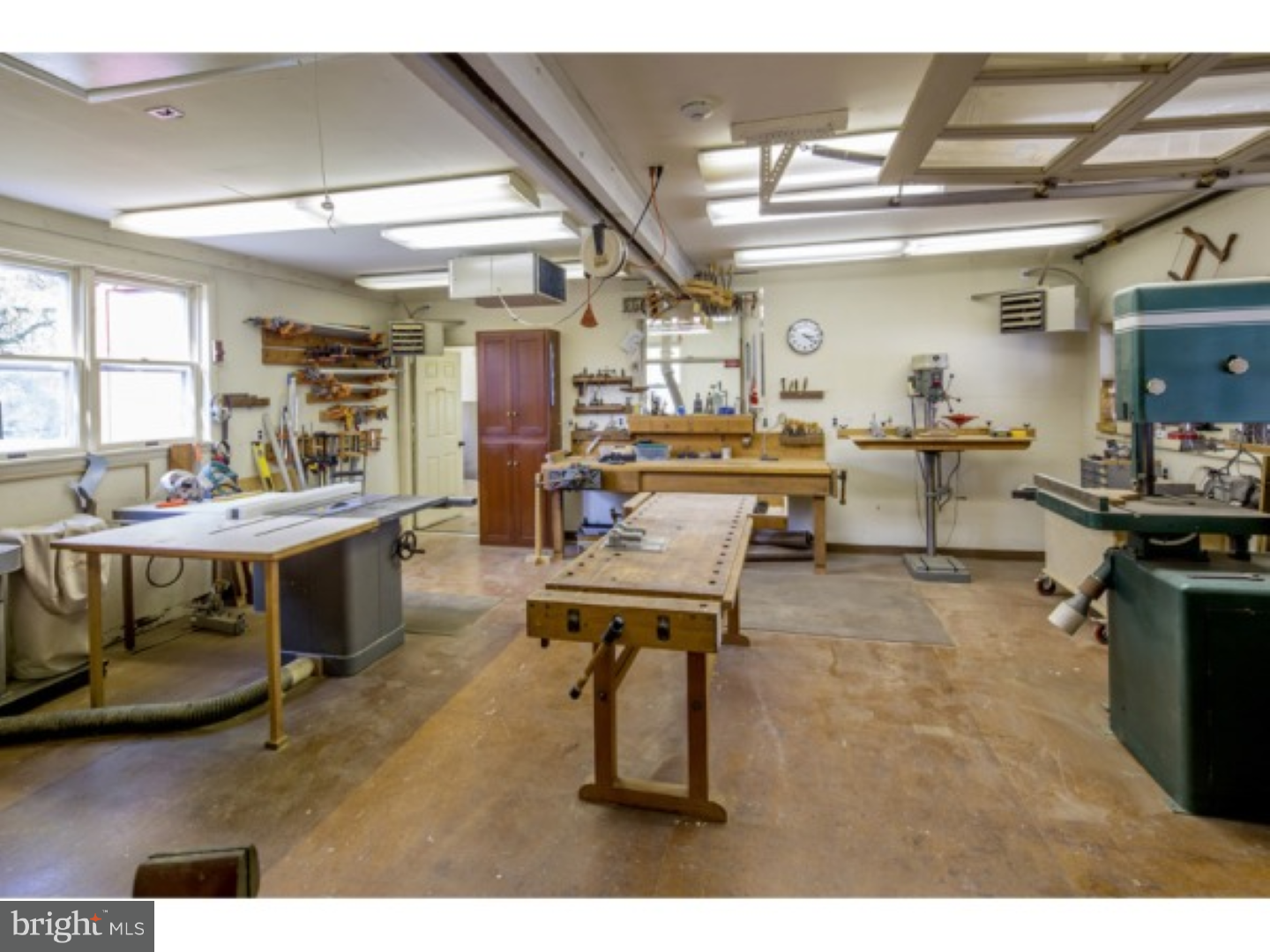 BROAD AXE - Residential