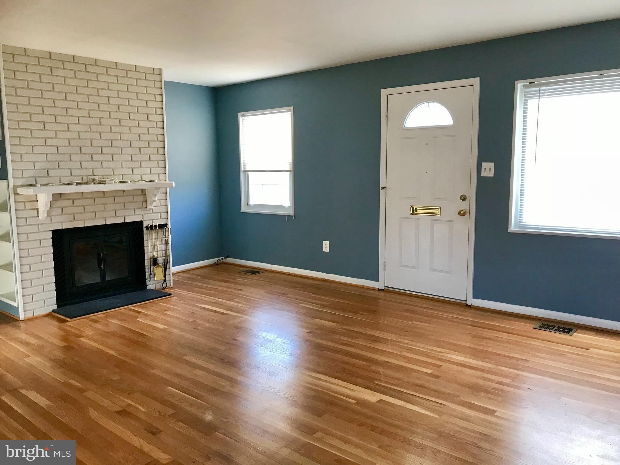 PIMMIT HILLS - Residential Lease