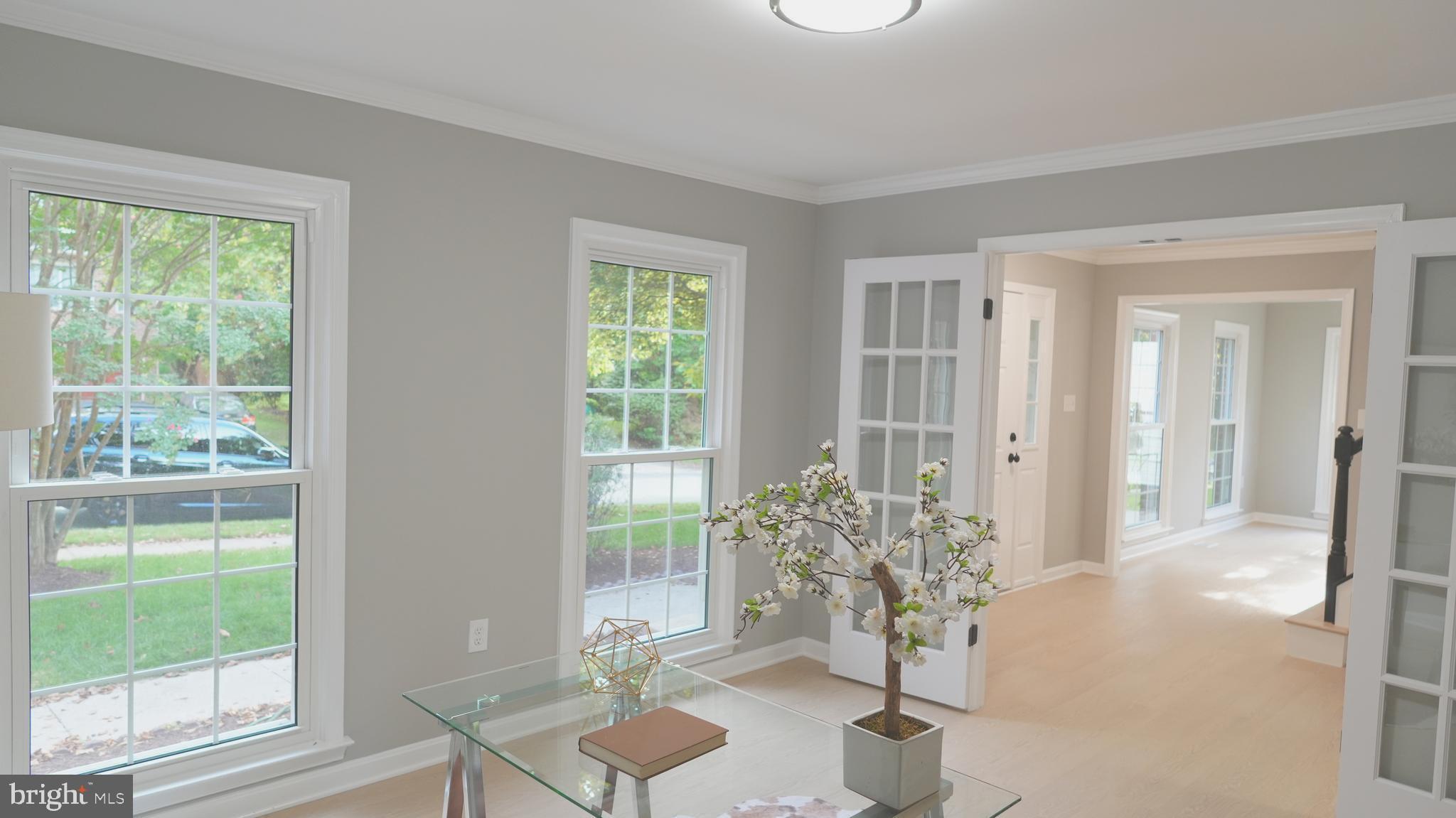 SHERWOOD FOREST MANOR - Residential