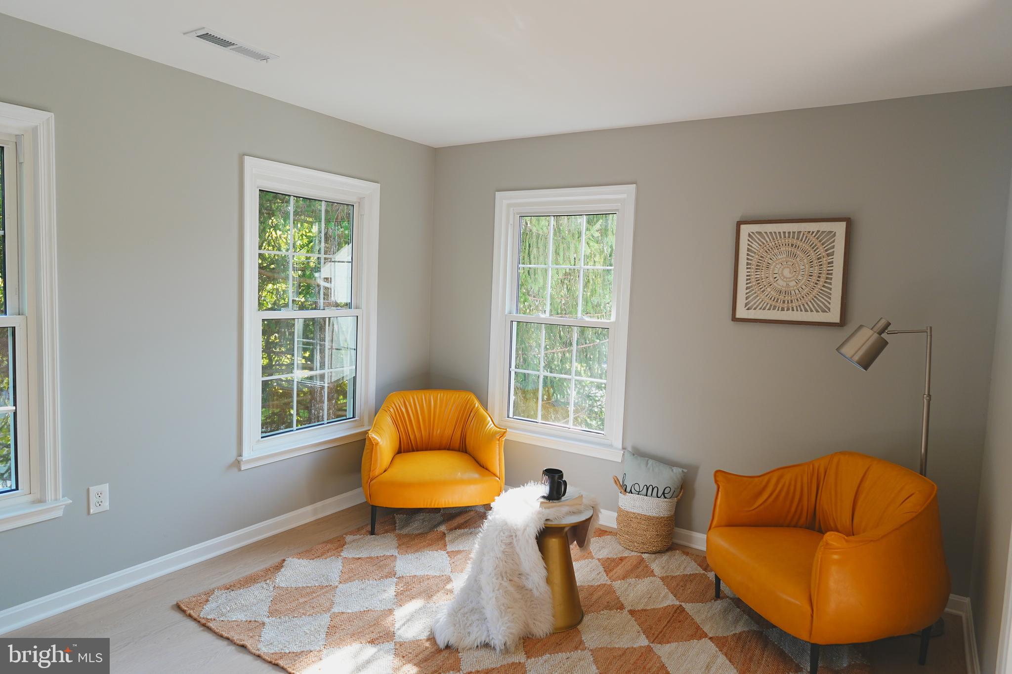 SHERWOOD FOREST MANOR - Residential