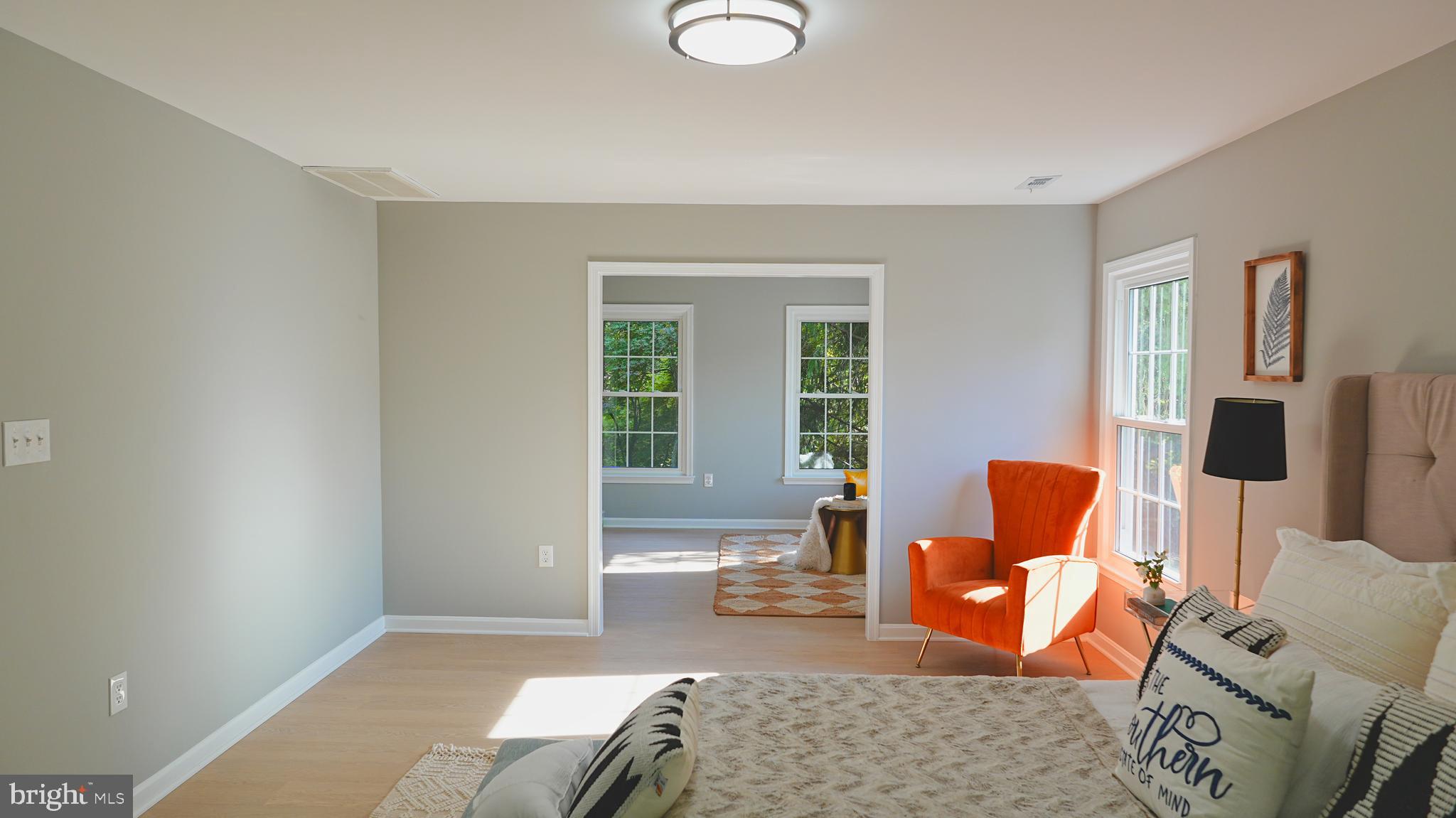 SHERWOOD FOREST MANOR - Residential