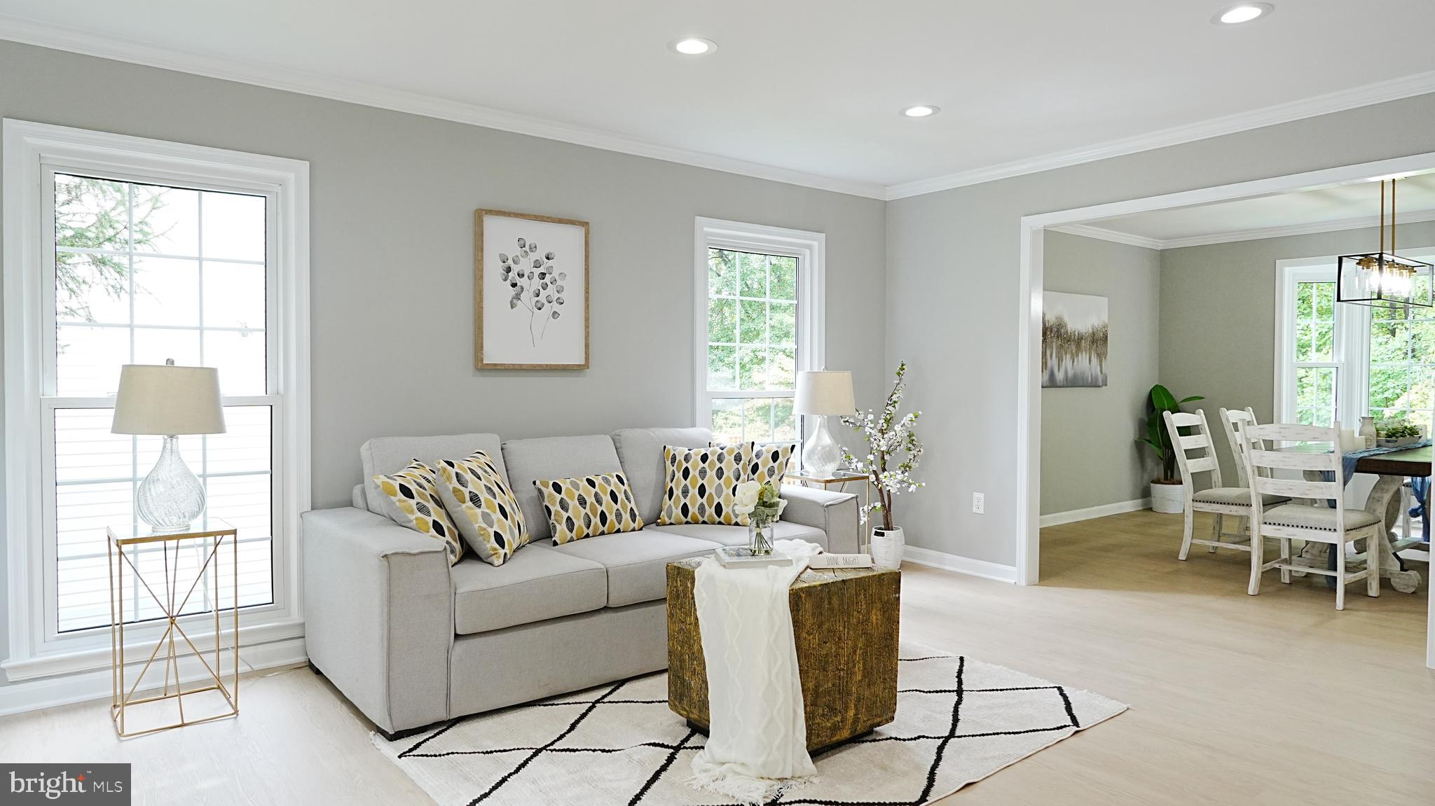 SHERWOOD FOREST MANOR - Residential