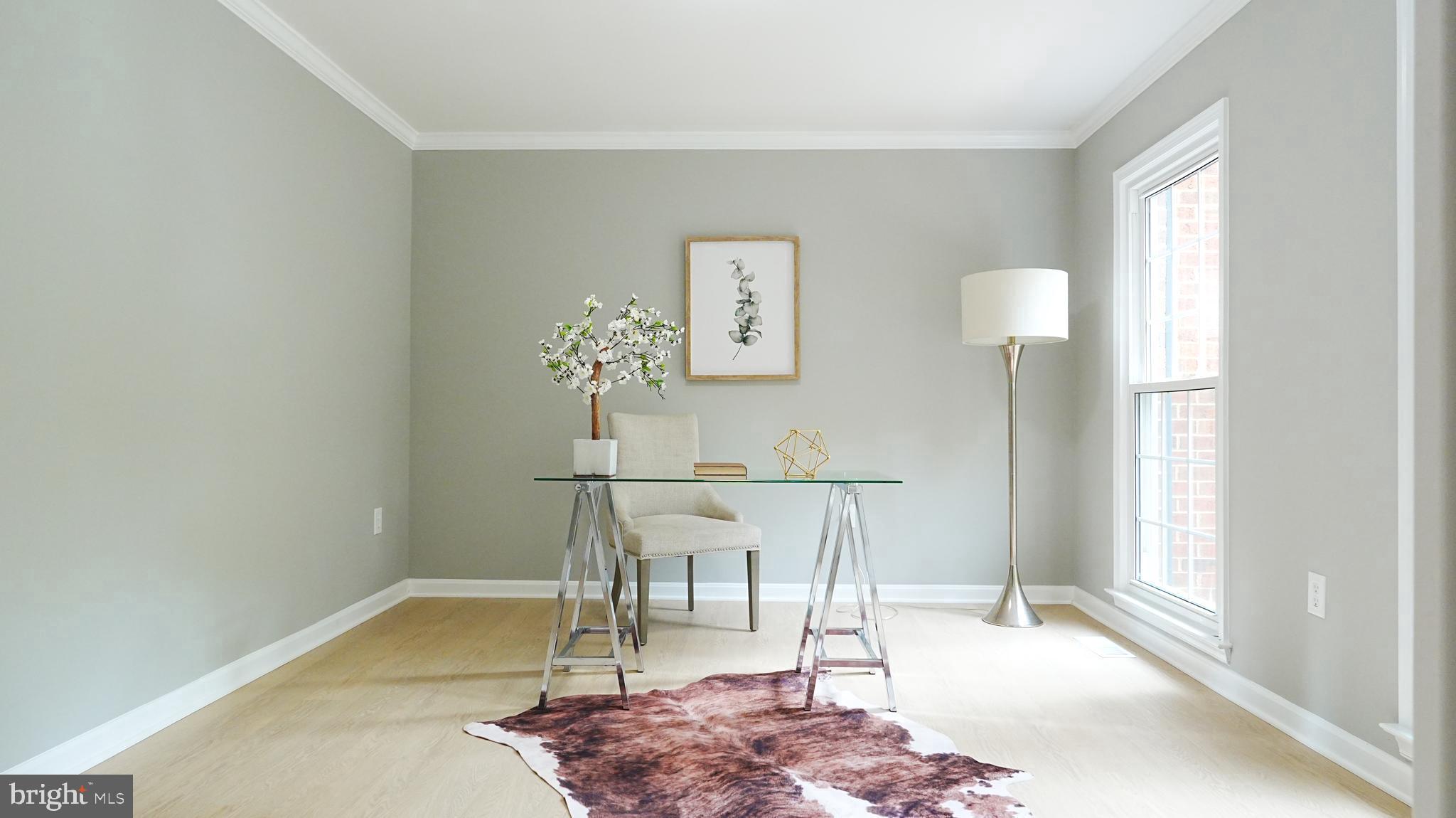 SHERWOOD FOREST MANOR - Residential