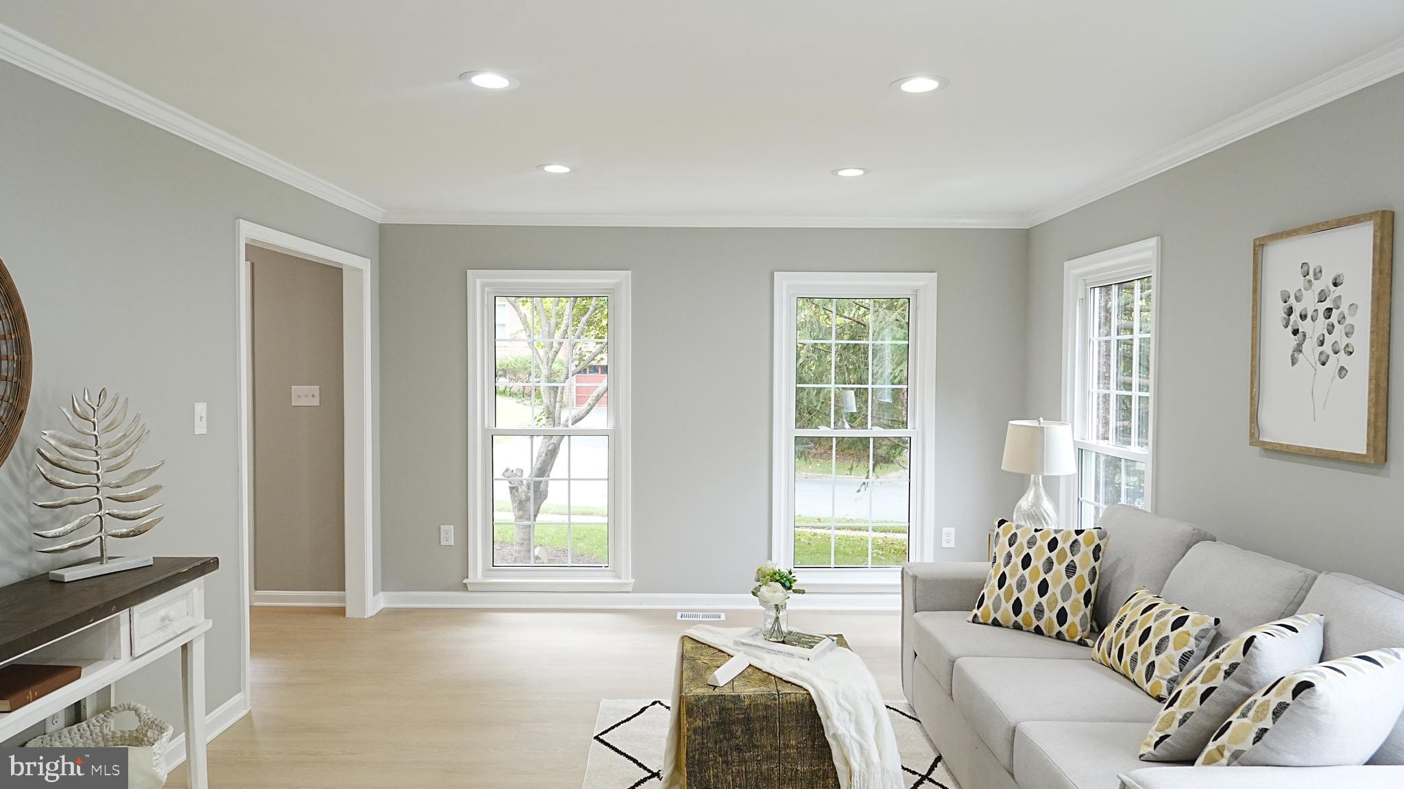 SHERWOOD FOREST MANOR - Residential