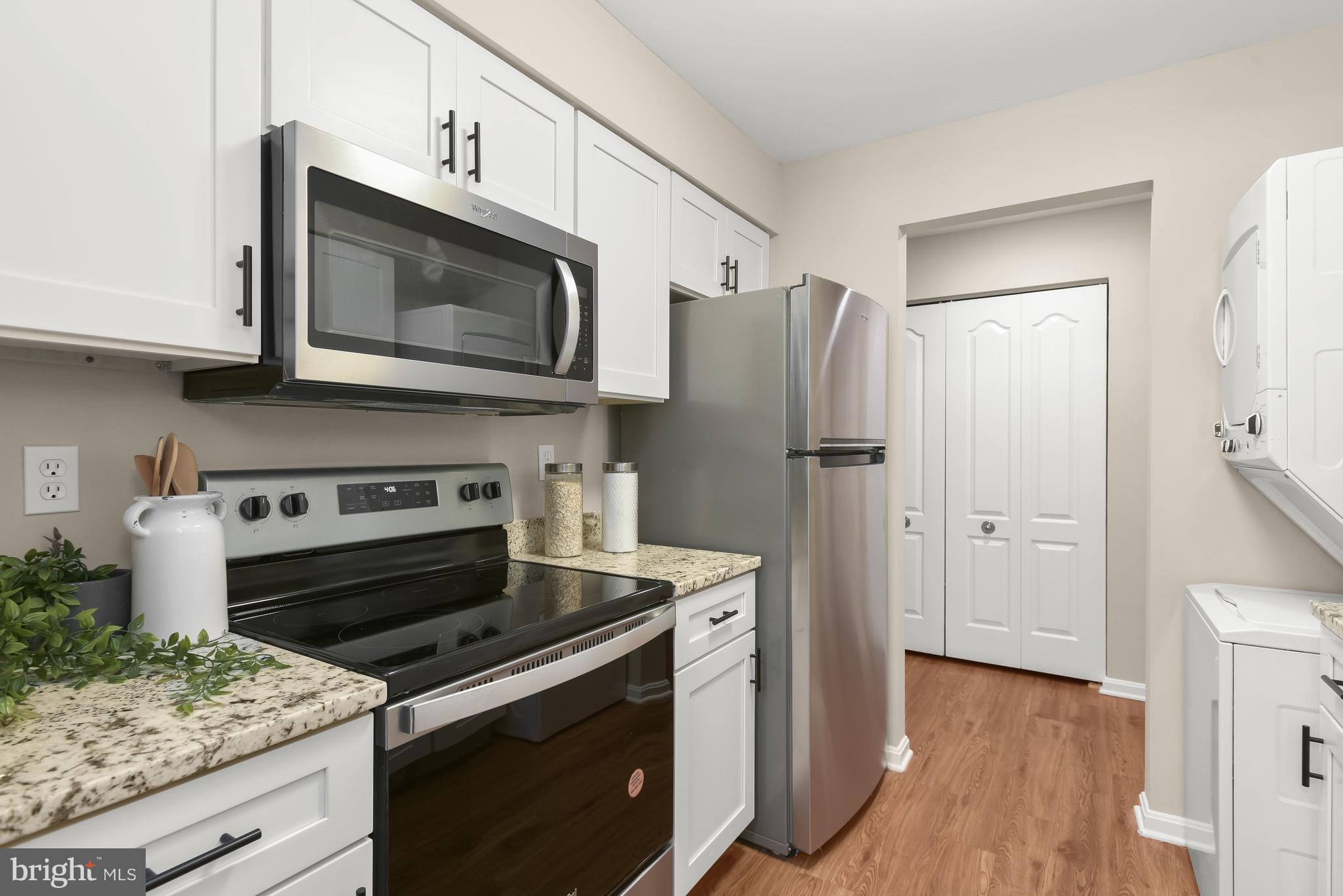 MONTGOMERY RUN - Residential