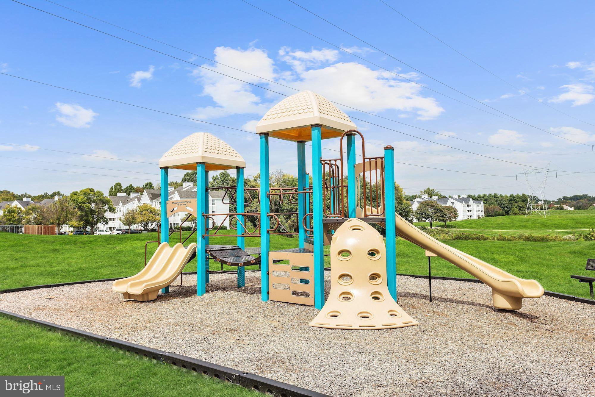 MONTGOMERY RUN - Residential