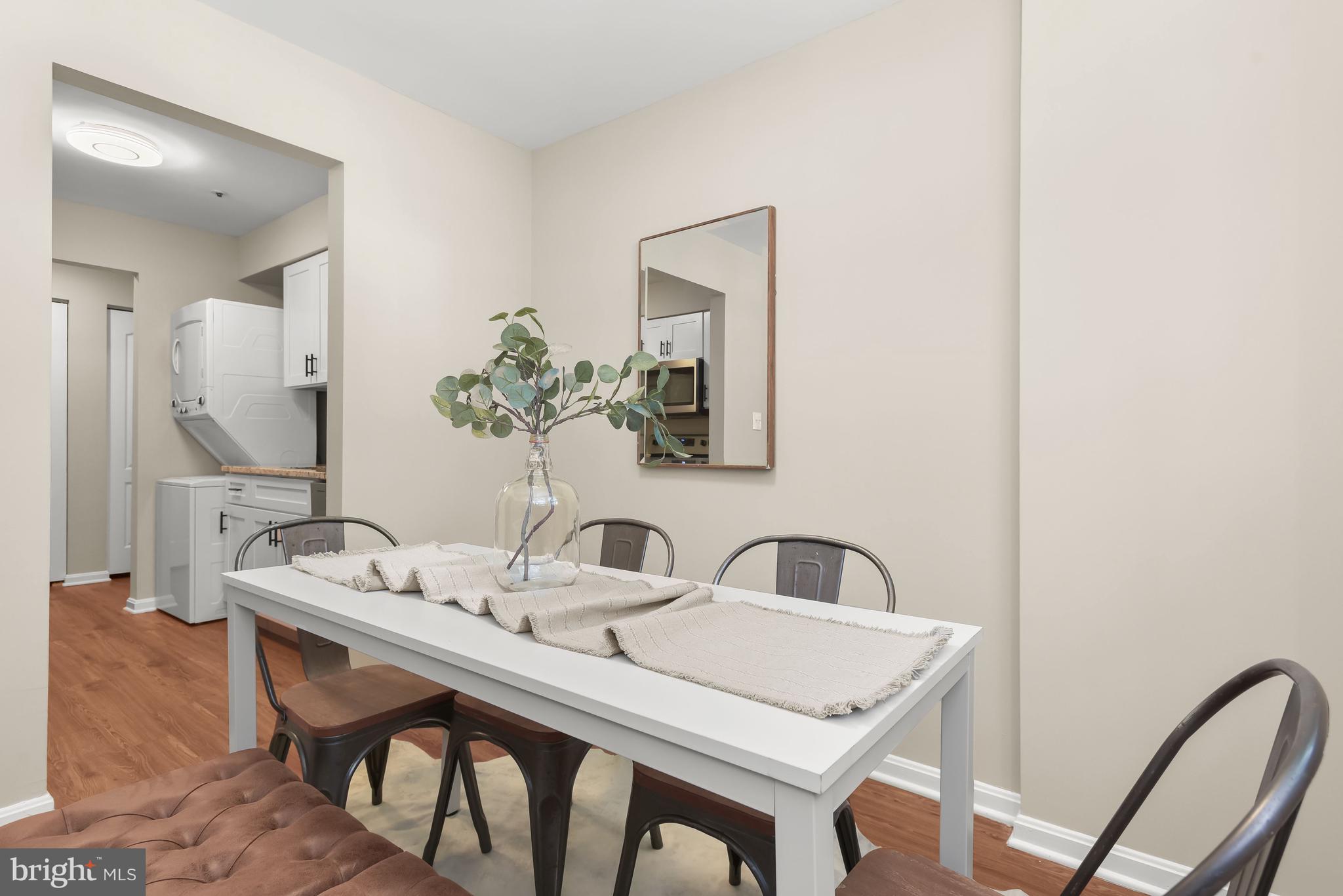 MONTGOMERY RUN - Residential