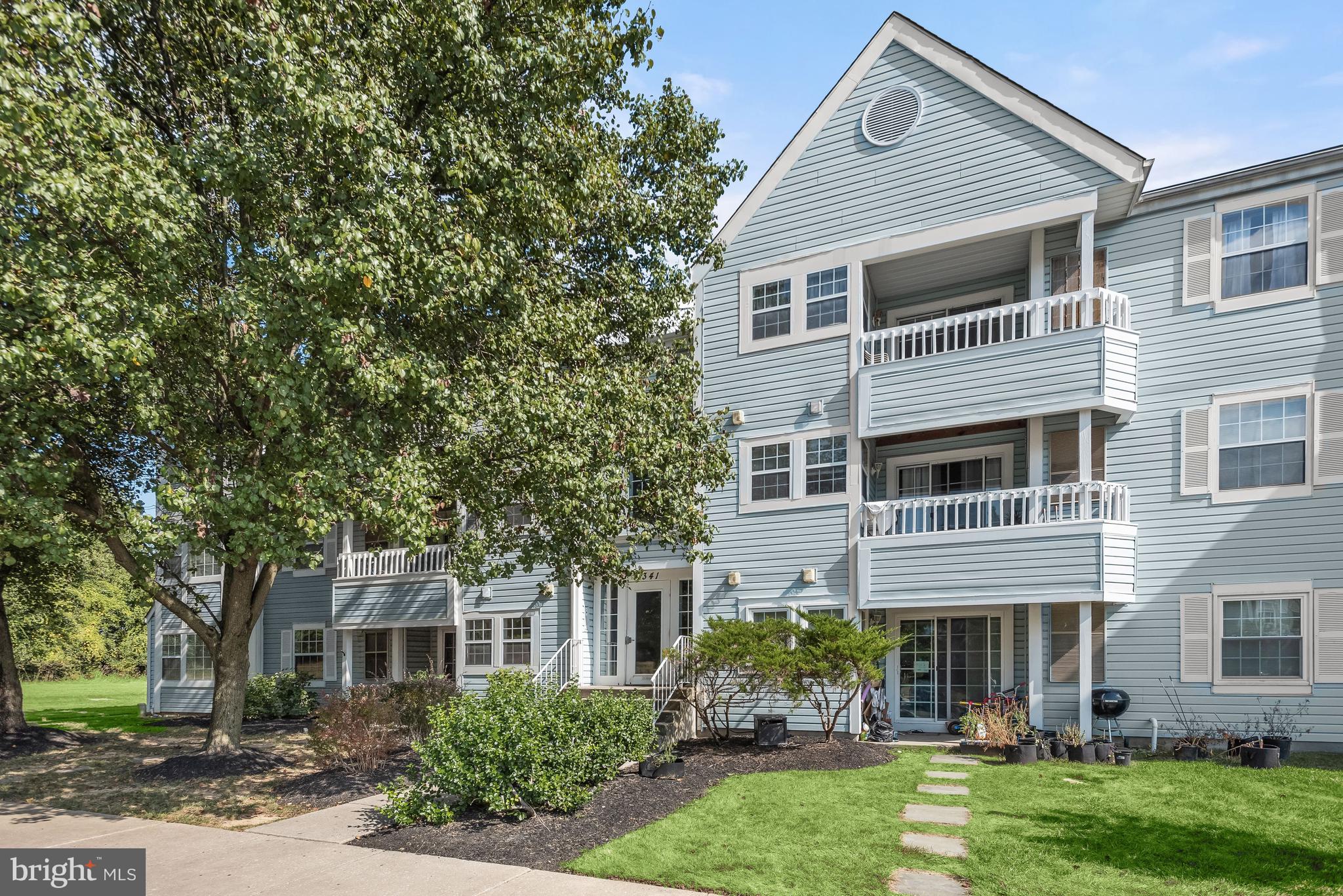 MONTGOMERY RUN - Residential