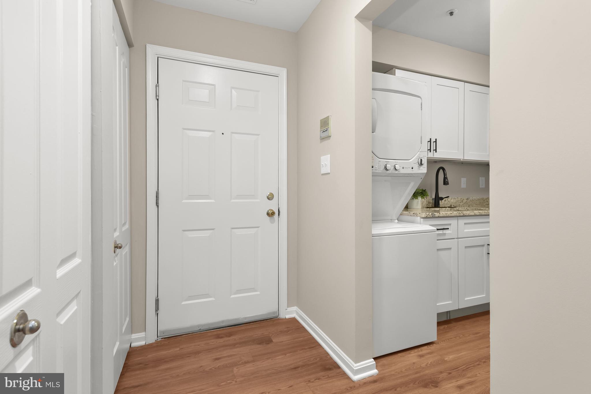 MONTGOMERY RUN - Residential