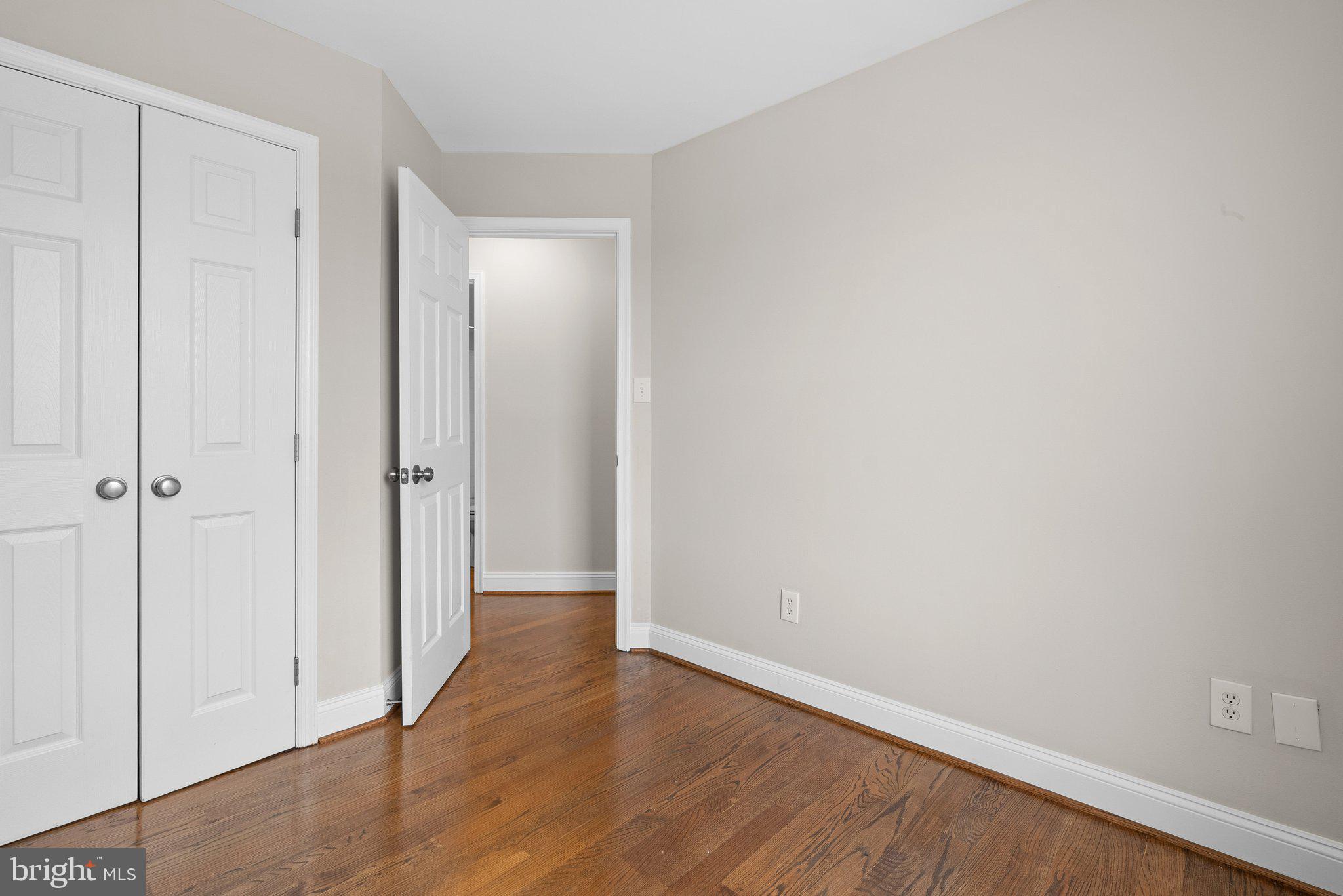 GUNNERS LAKE VILLAGE - Residential