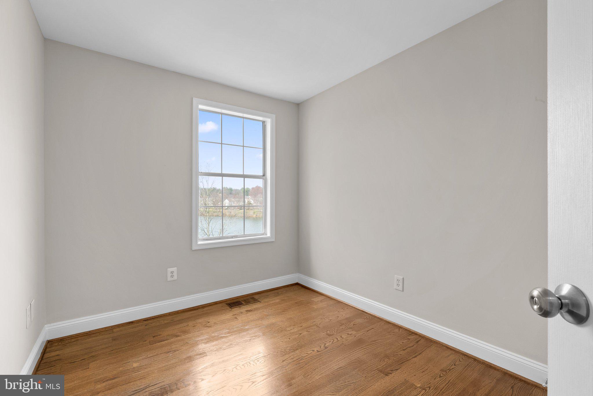 GUNNERS LAKE VILLAGE - Residential