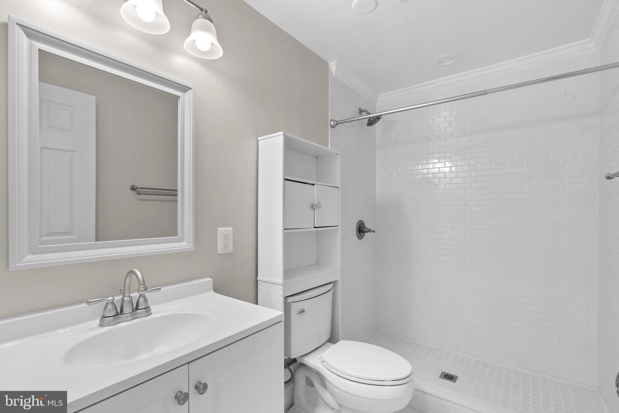 GUNNERS LAKE VILLAGE - Residential