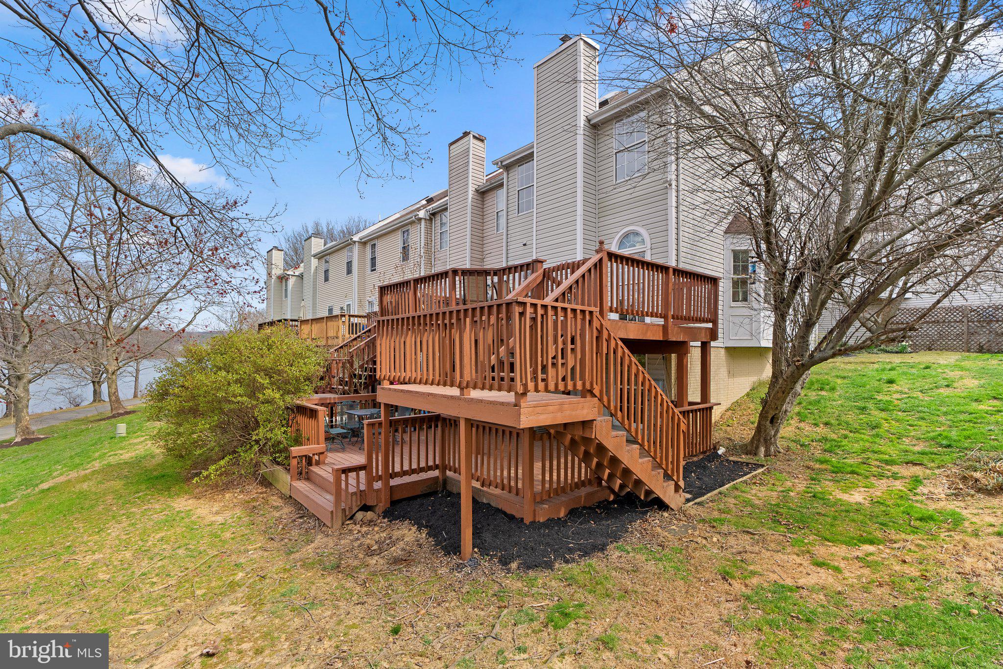 GUNNERS LAKE VILLAGE - Residential