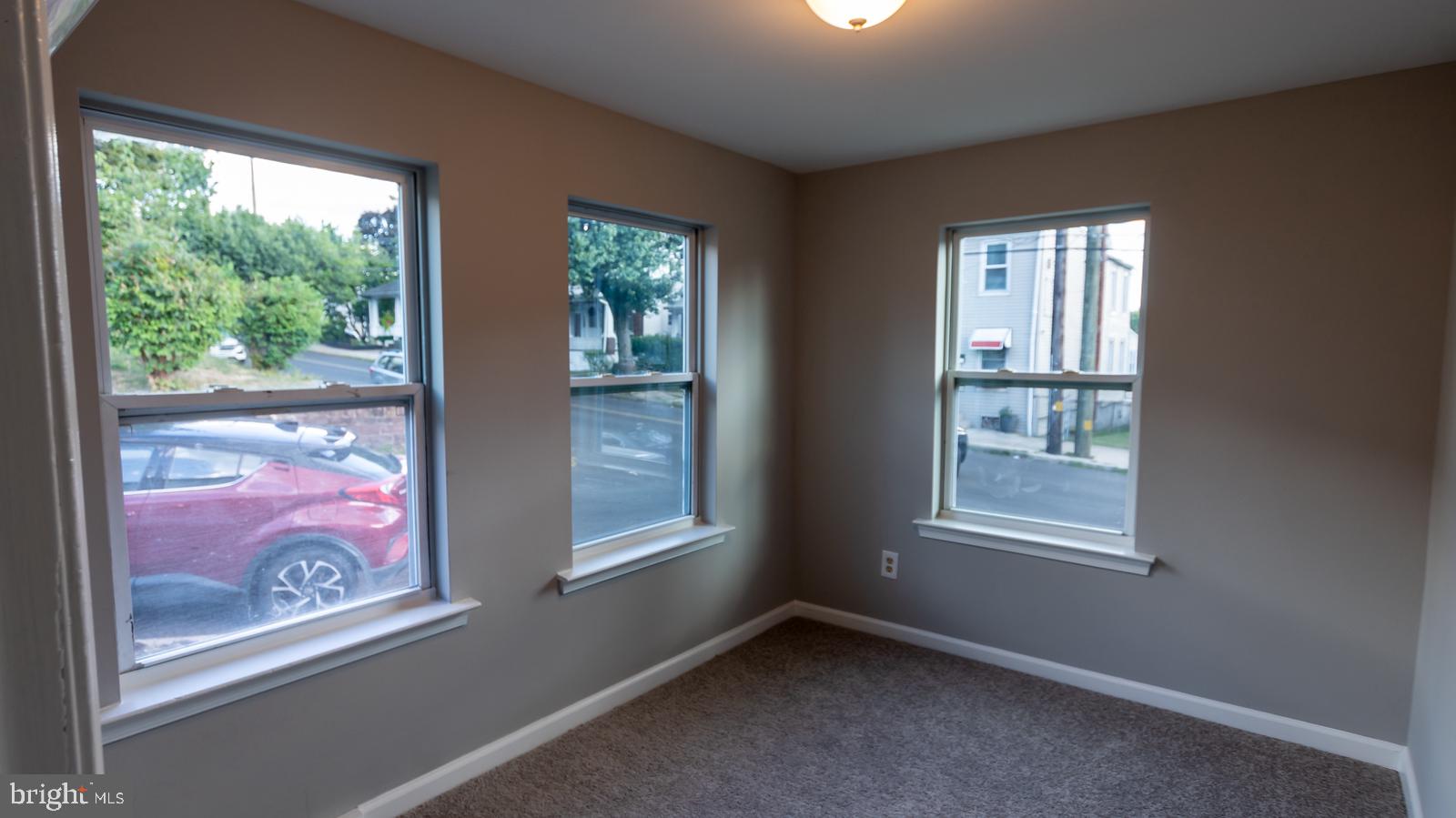 POTTSTOWN - Residential