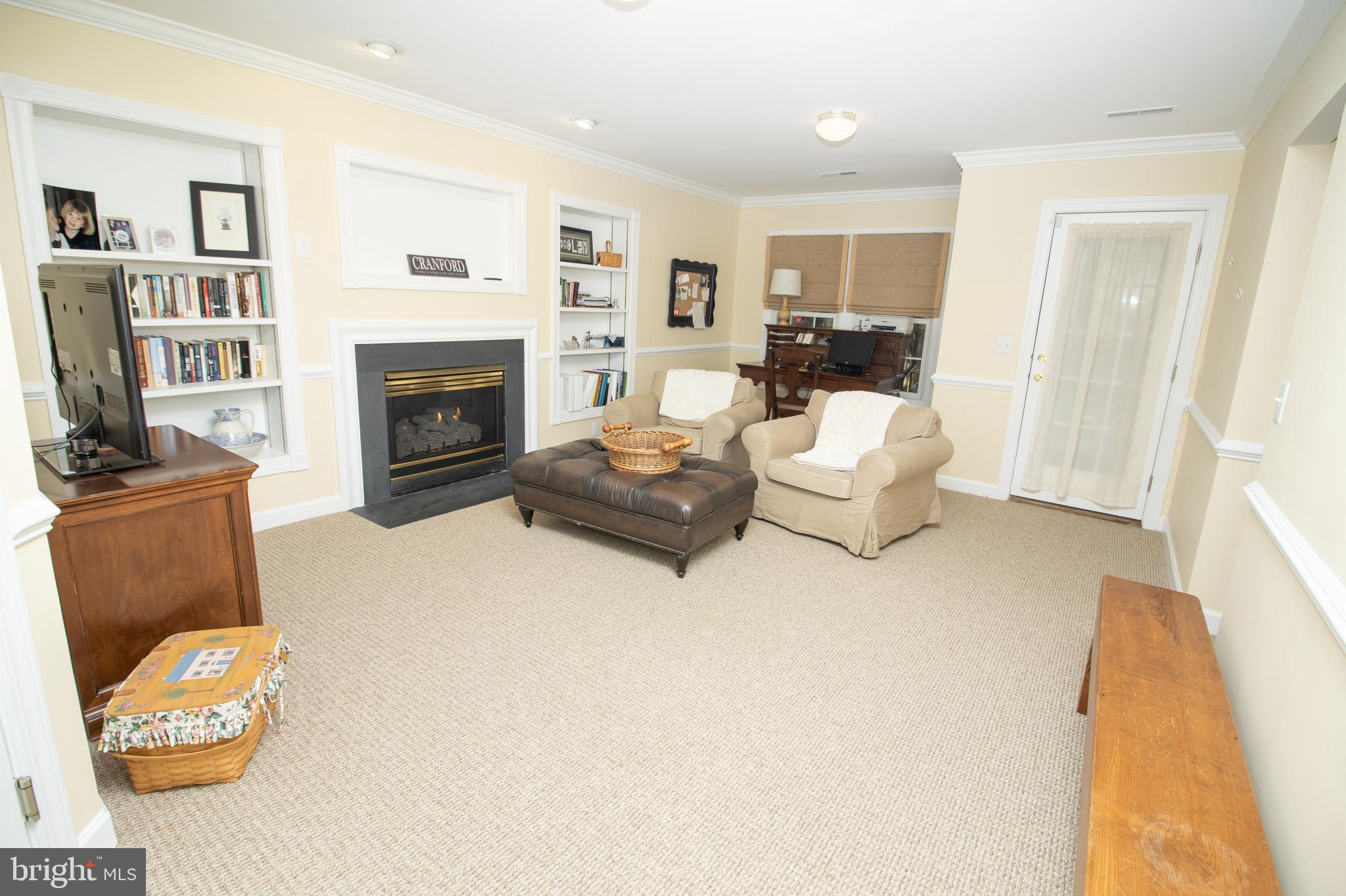 SOUTH RIDING - Residential