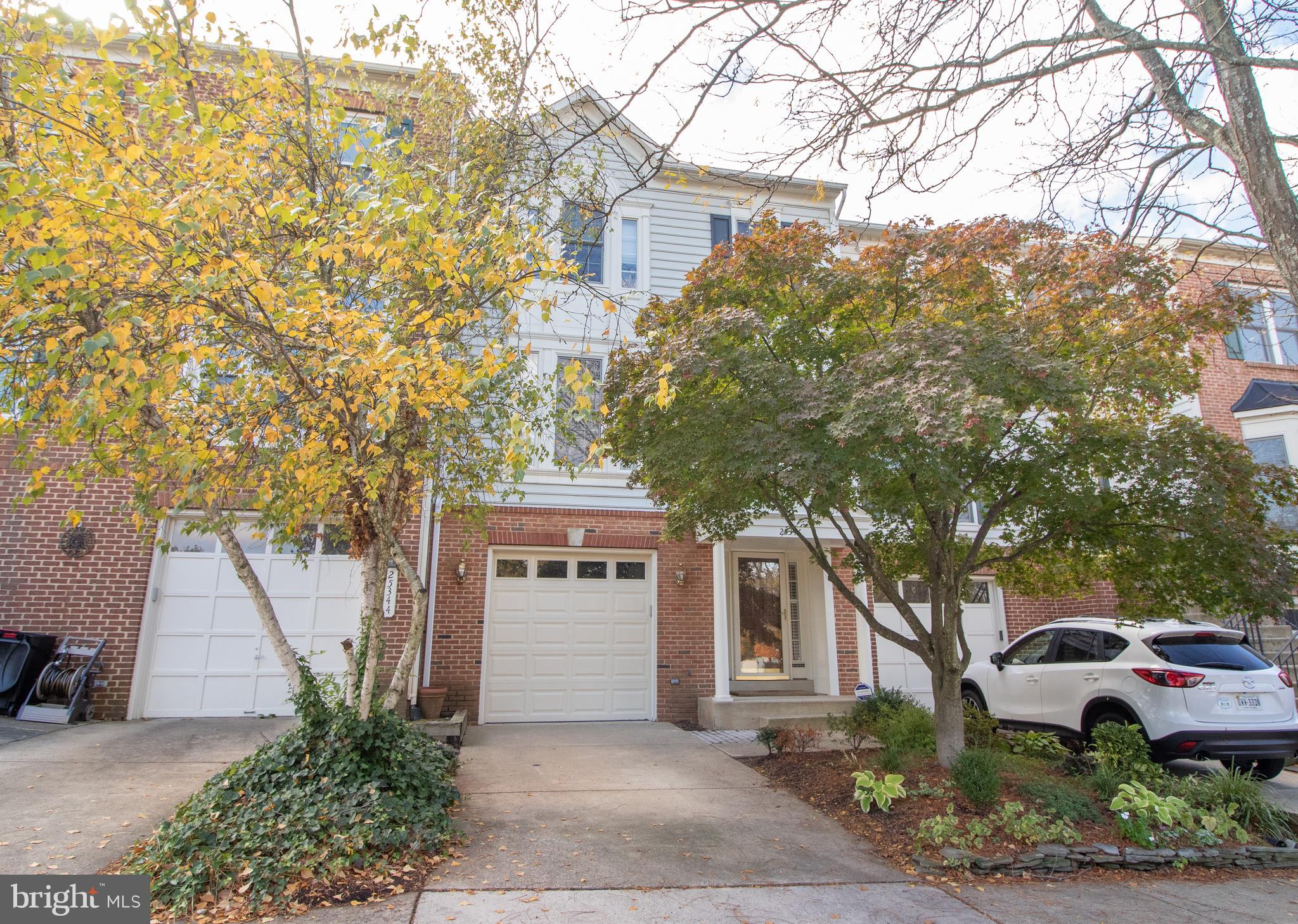 SOUTH RIDING - Residential