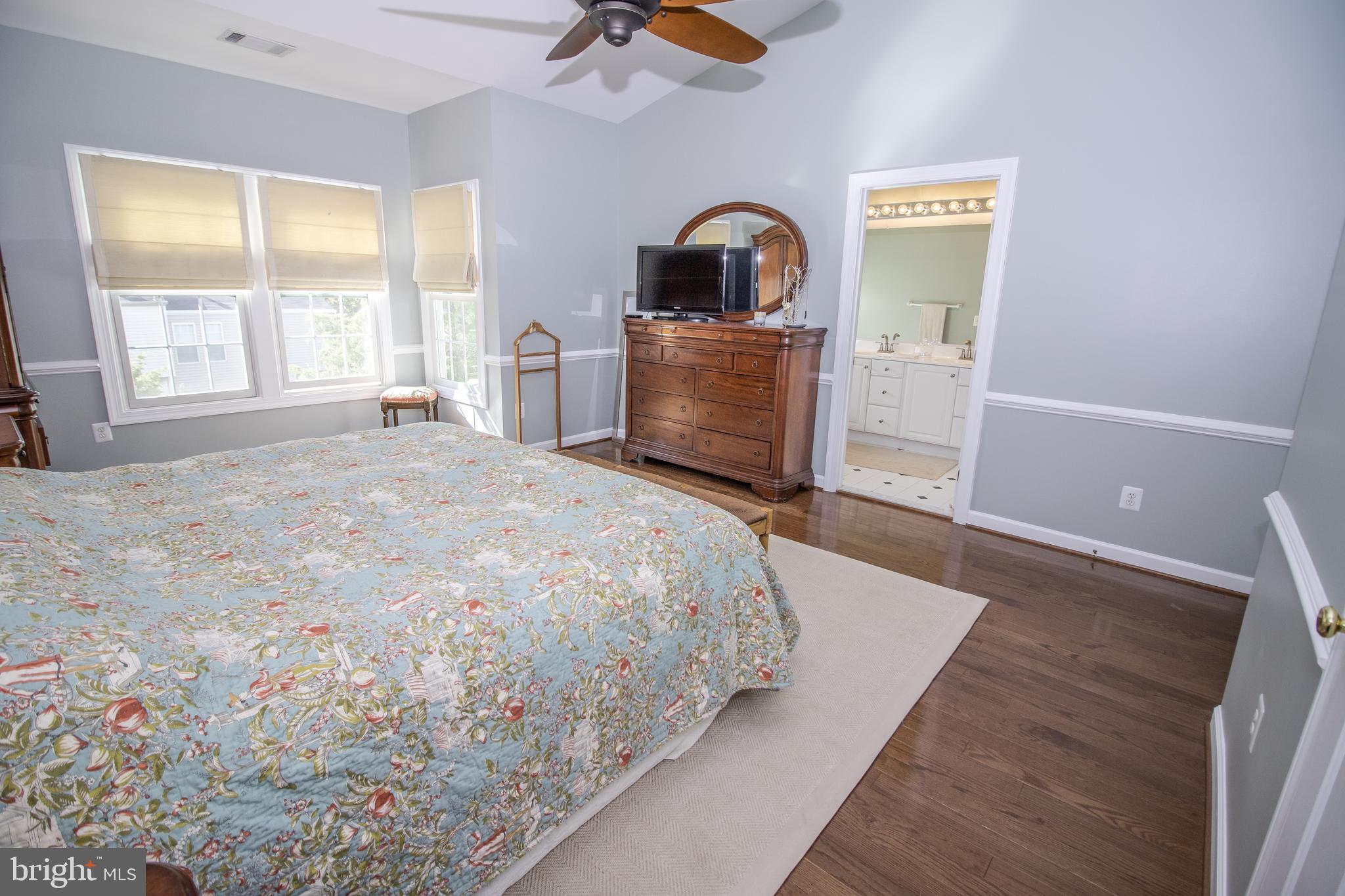 SOUTH RIDING - Residential