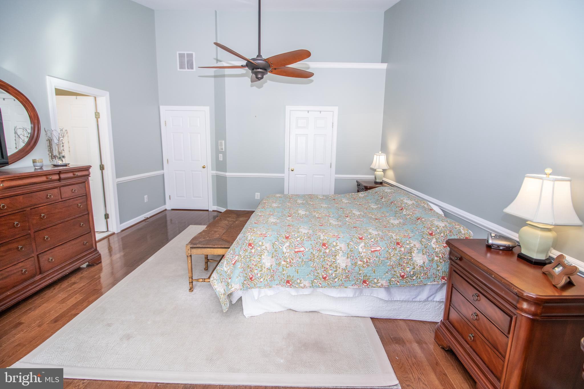 SOUTH RIDING - Residential