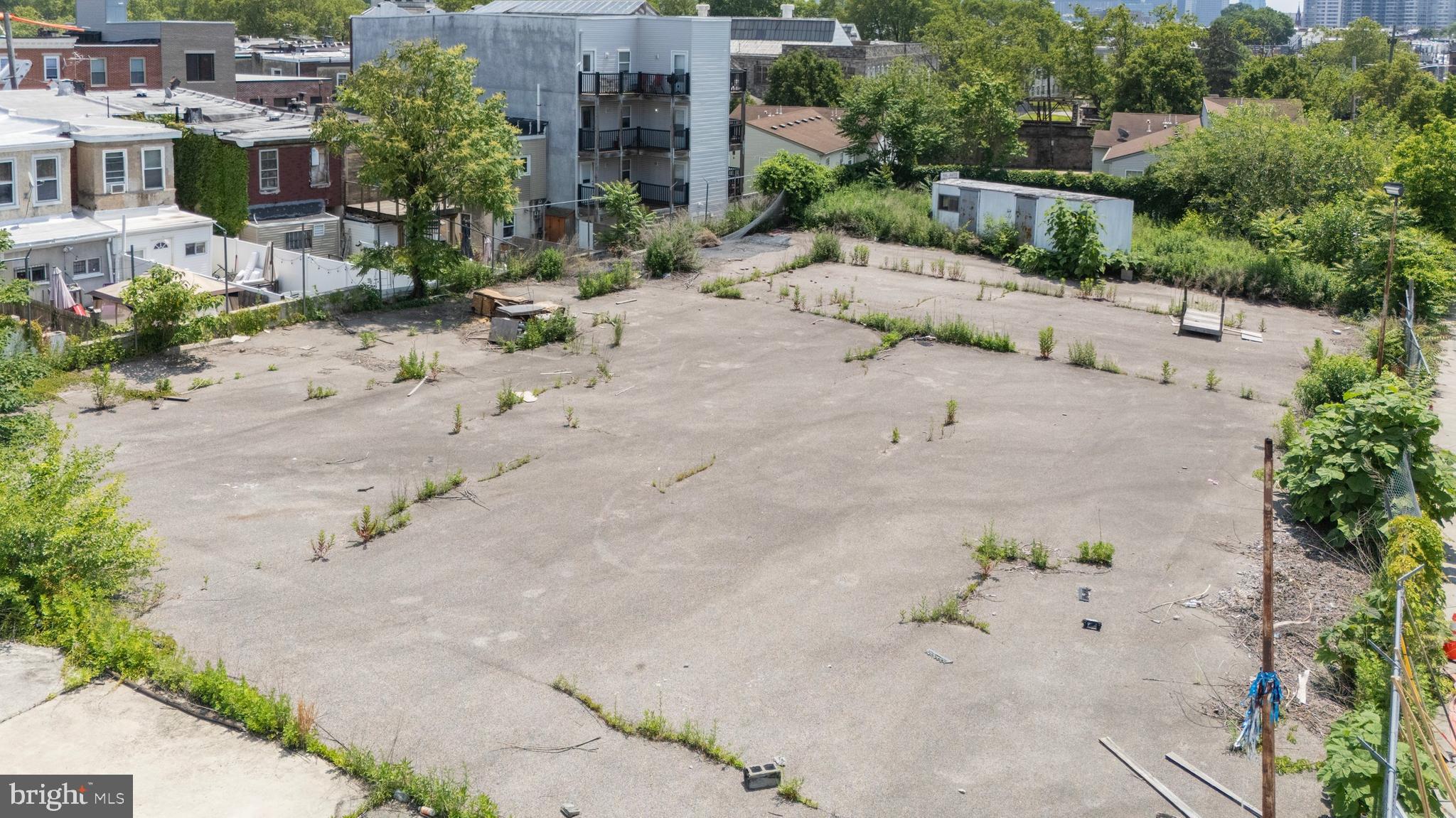 BREWERYTOWN - Land