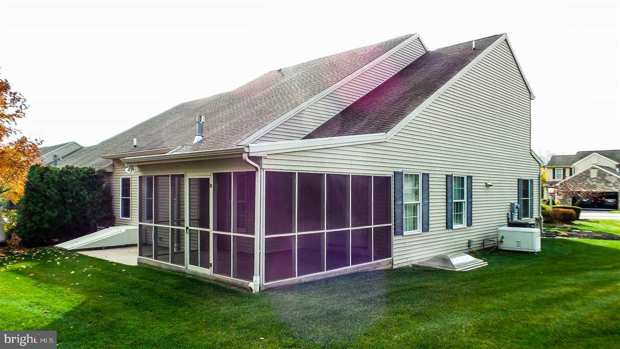 STONE HILL - Residential