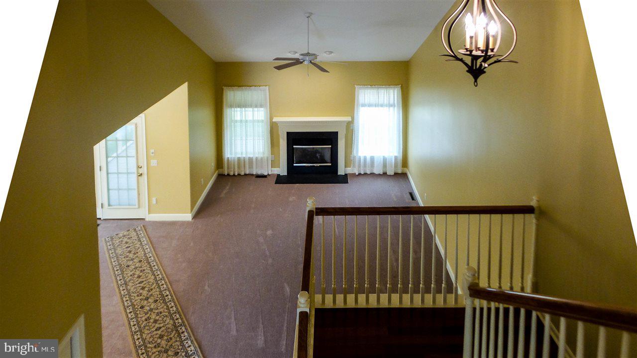 STONE HILL - Residential