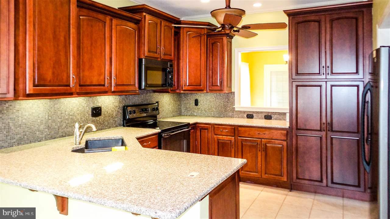STONE HILL - Residential