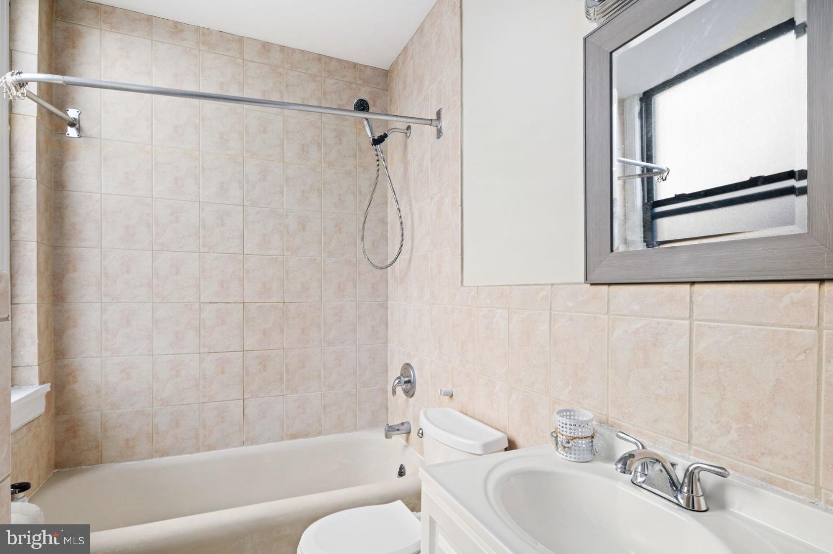 CENTER CITY - Residential