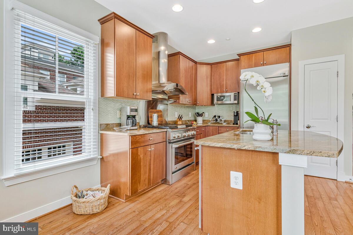 ACTONS LANDING CONDOS - Residential