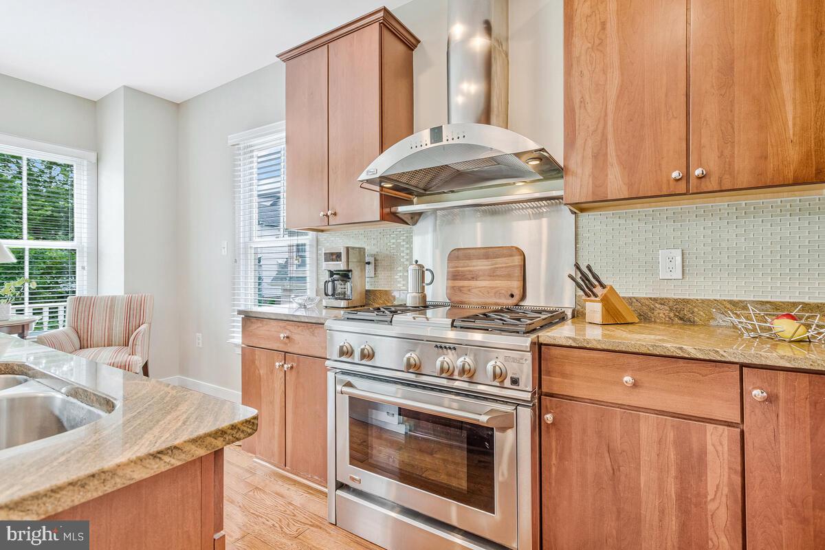 ACTONS LANDING CONDOS - Residential