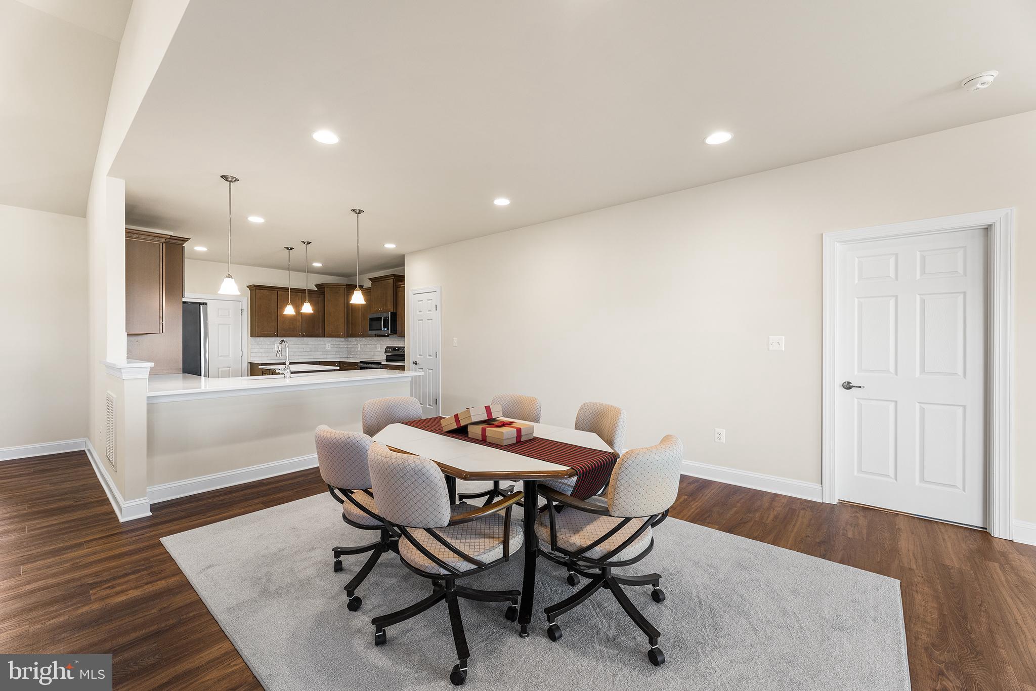 INGRAM VILLAGE - Residential