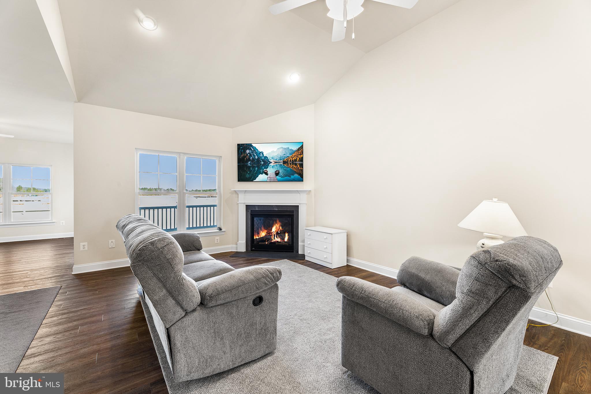 INGRAM VILLAGE - Residential