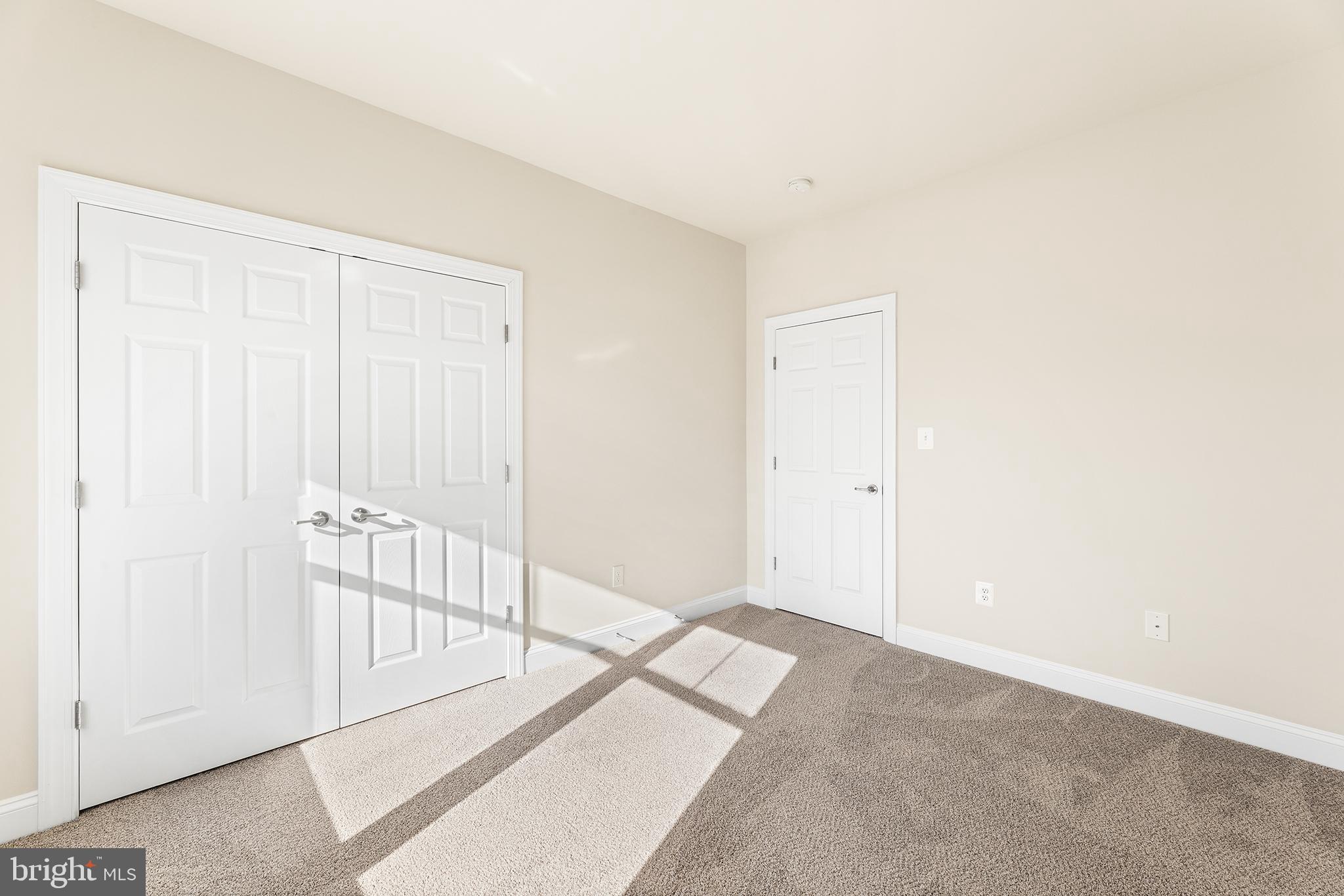 INGRAM VILLAGE - Residential