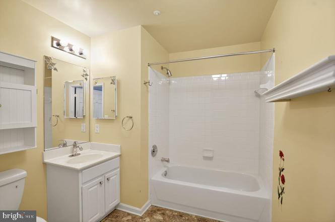 WINIFRED MANOR - Residential