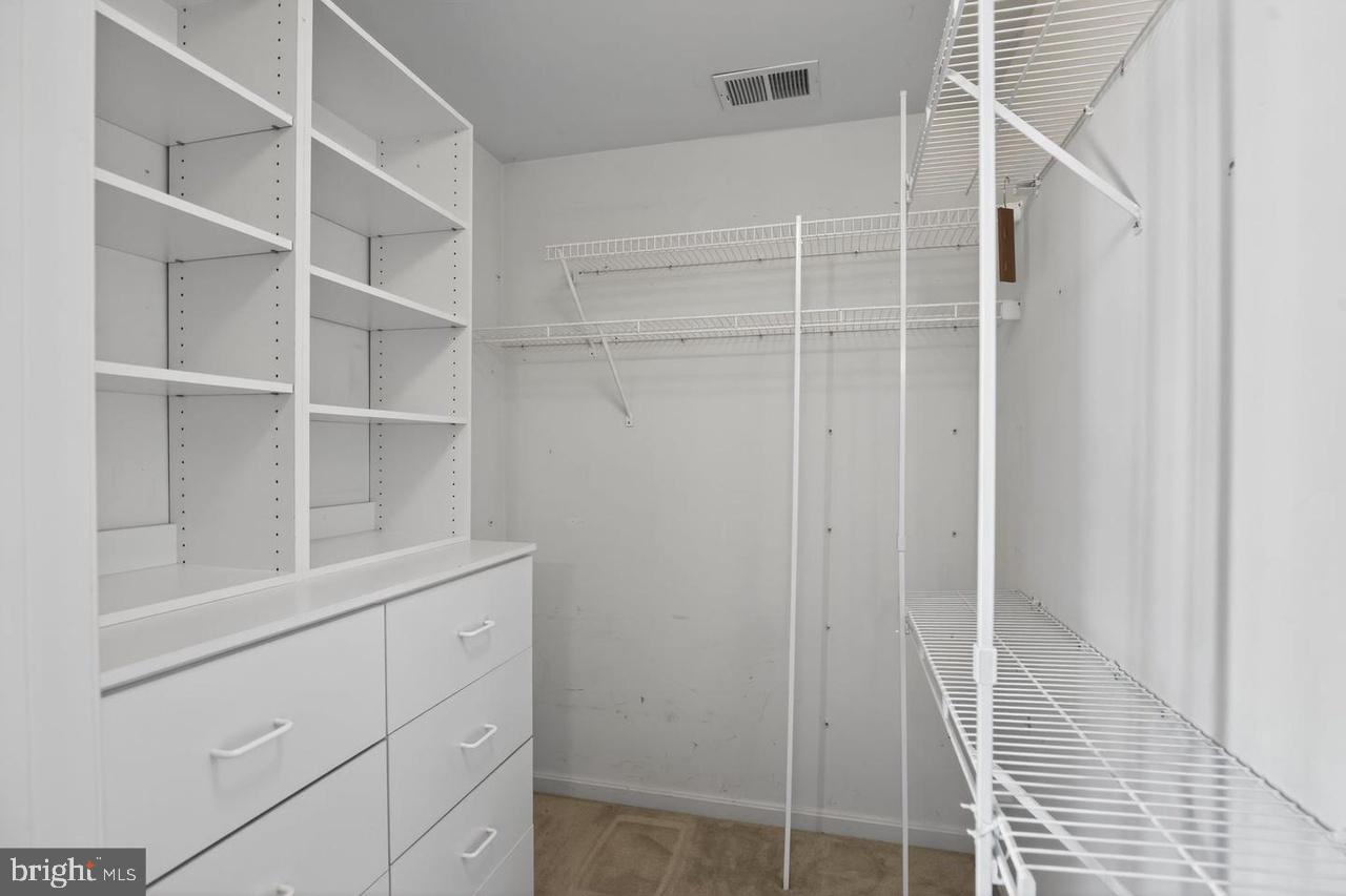 WINIFRED MANOR - Residential