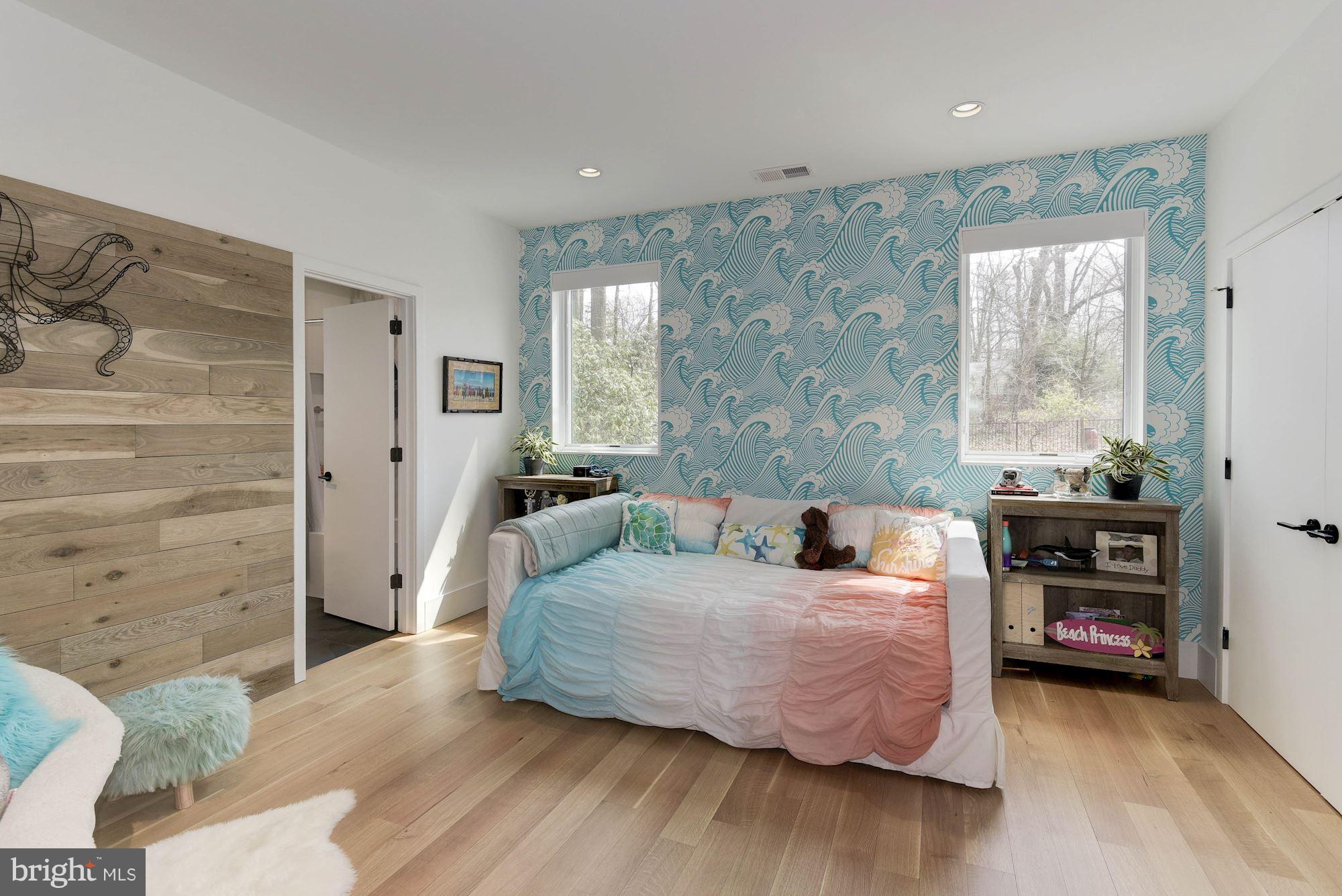 BELLEVUE FOREST - Residential