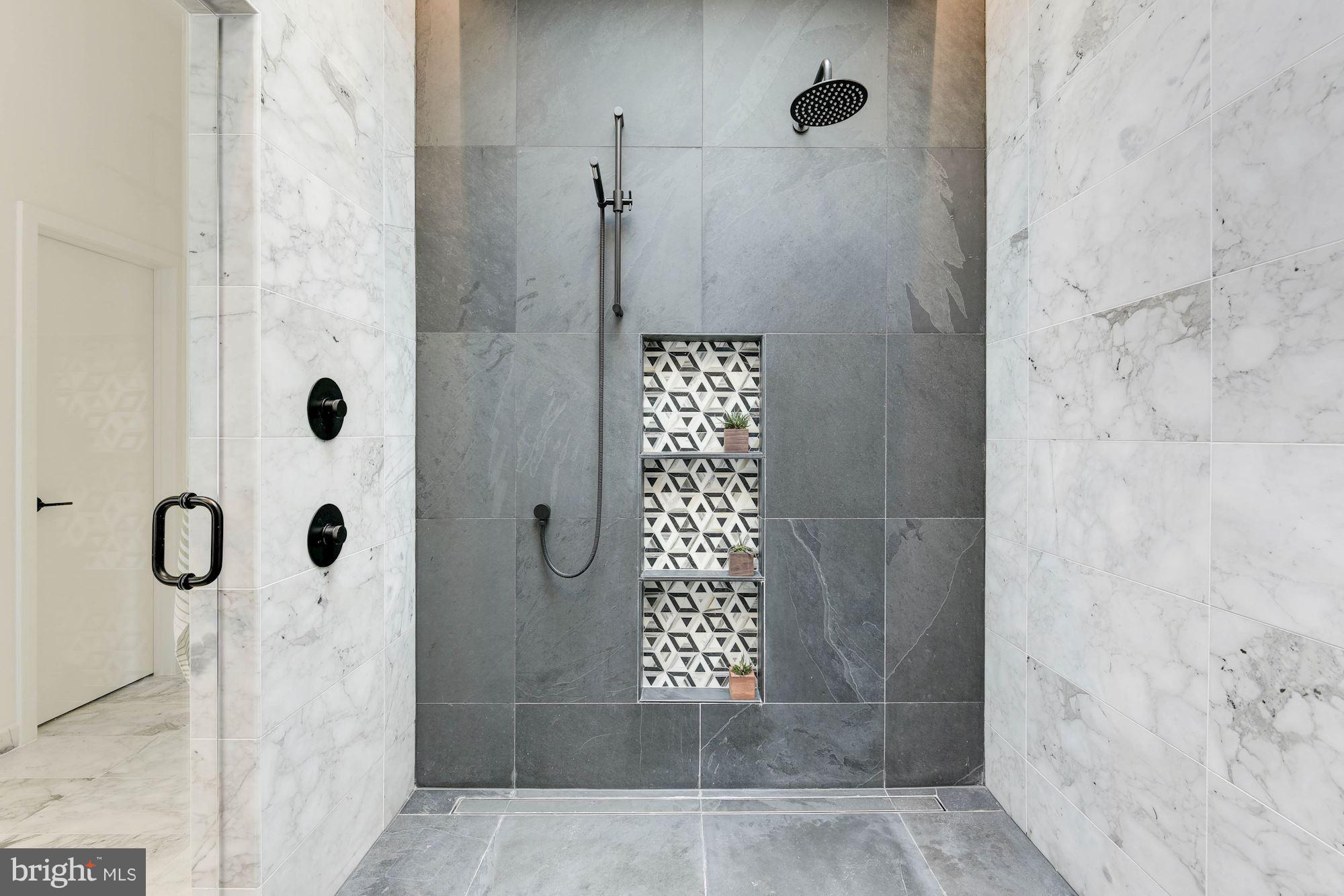 BELLEVUE FOREST - Residential