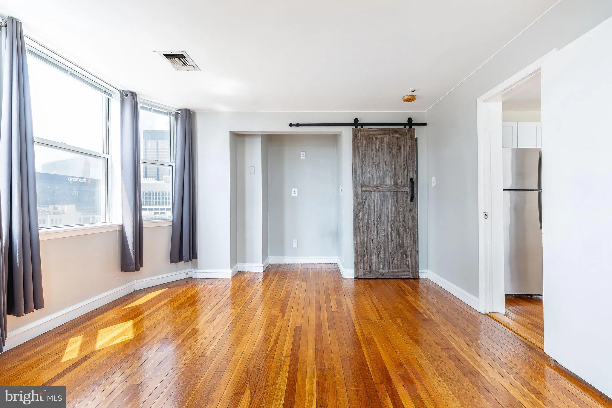 Philadelphia, Pennsylvania 19103, United States, 2 Bedrooms Bedrooms, ,1 BathroomBathrooms,Residential,Active,140267