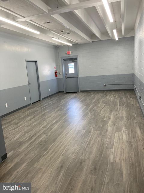 422 W LANDIS AVENUE VINELAND NJ 08360