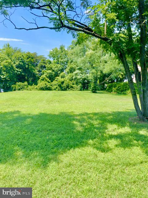 ELIZABETHS LANDING - Residential